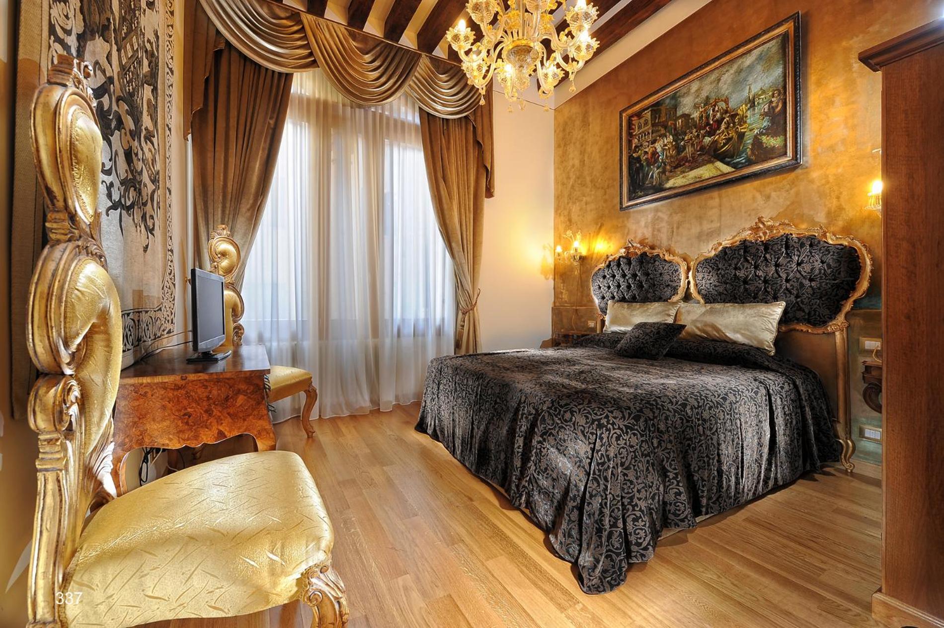 Superior Double or Twin Room photo 1