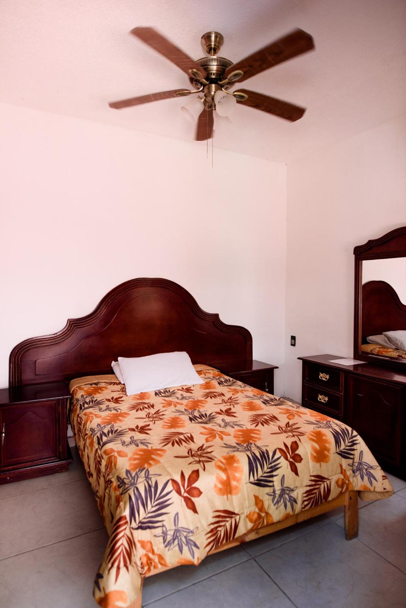 Single Room photo 3
