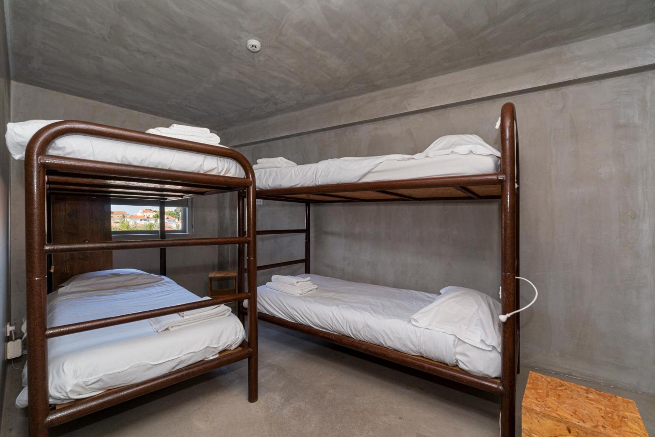 Bed in 4-Bed Female Dormitory Room photo 1