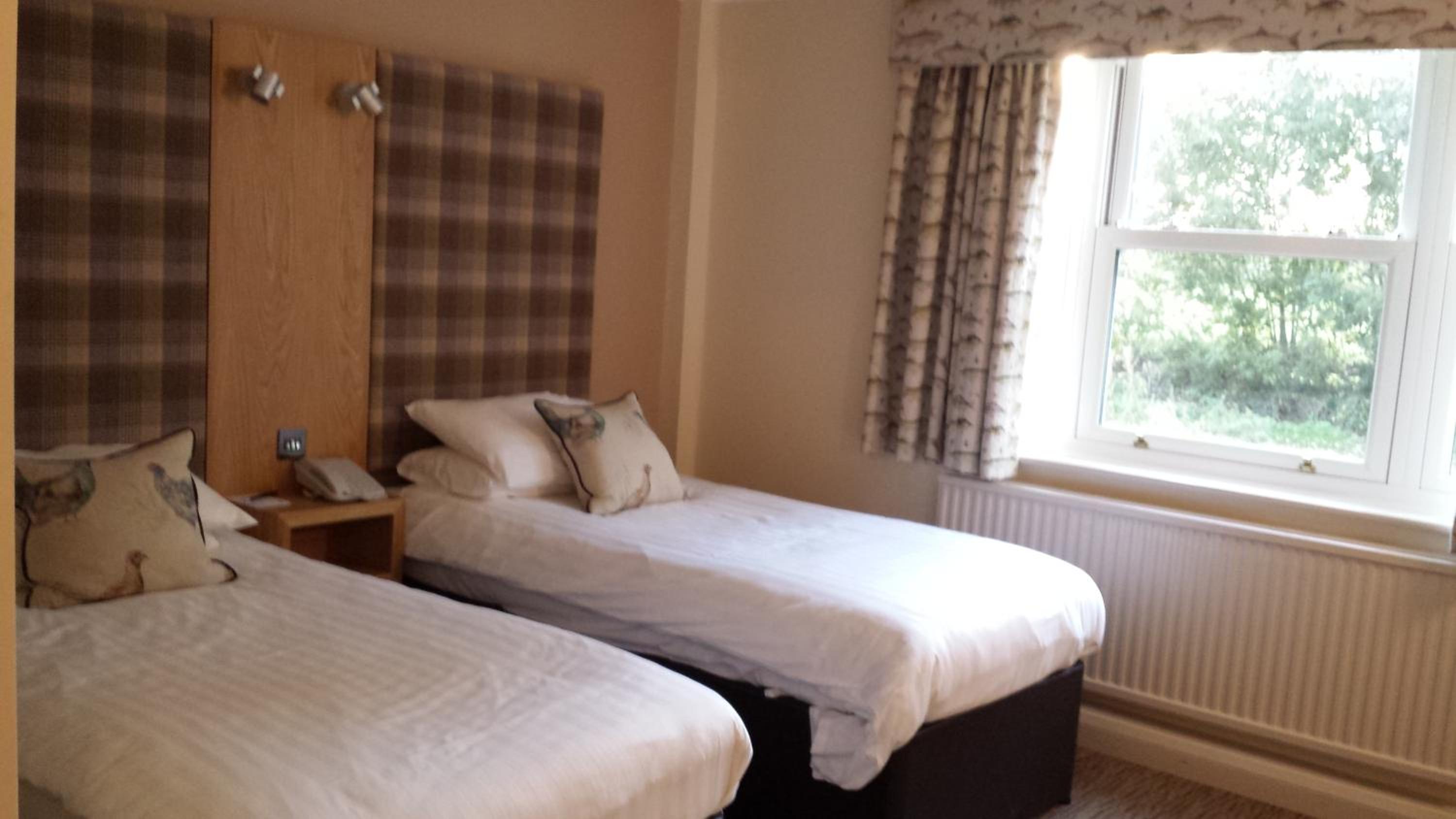 Superior Twin Room - Photo 4