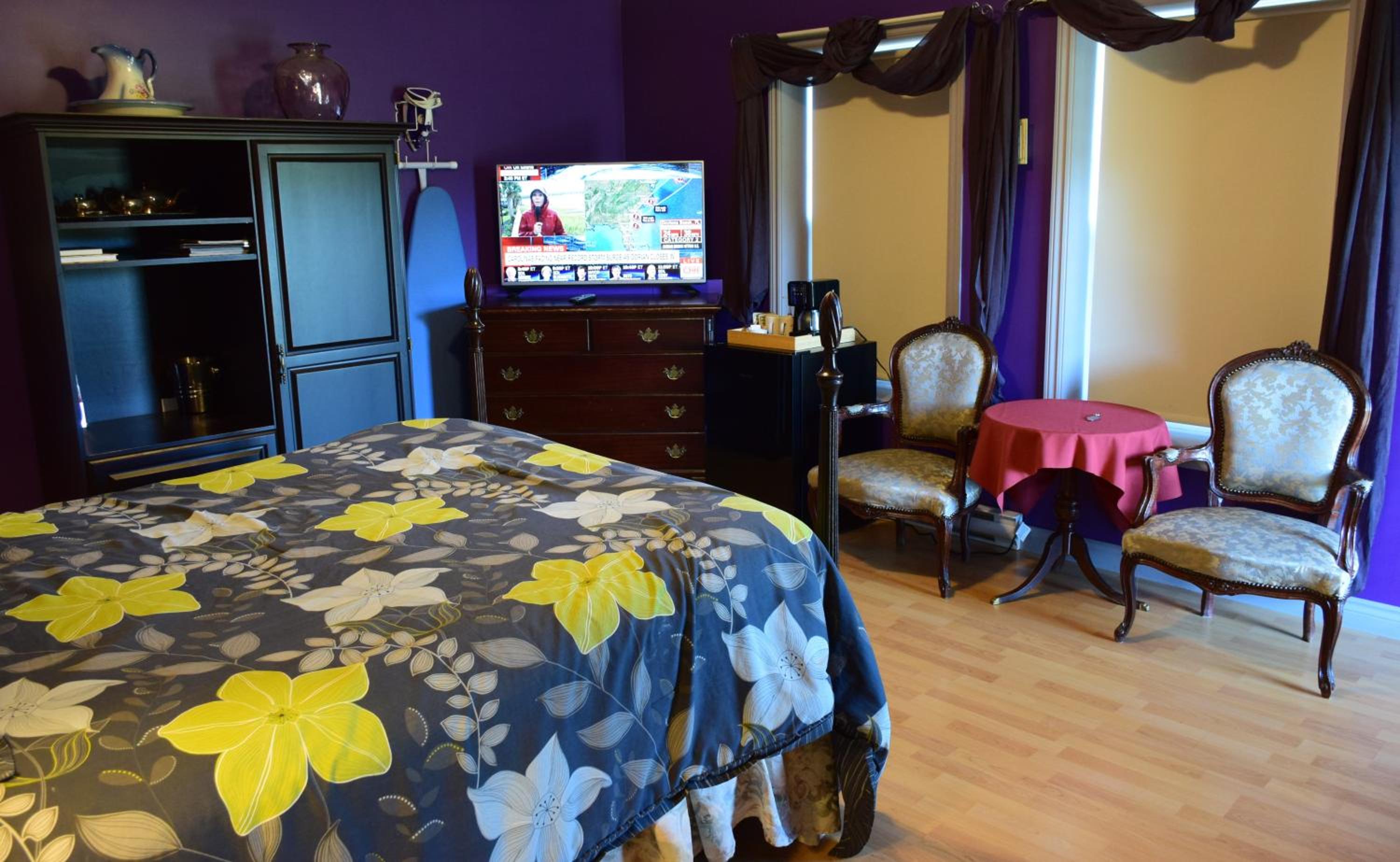 Queen Suite photo 3