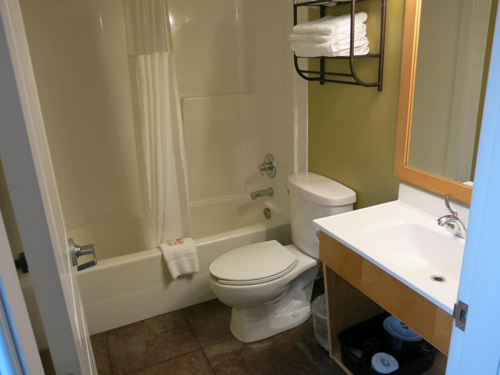 Double Room with Two Double Beds - Non-Smoking