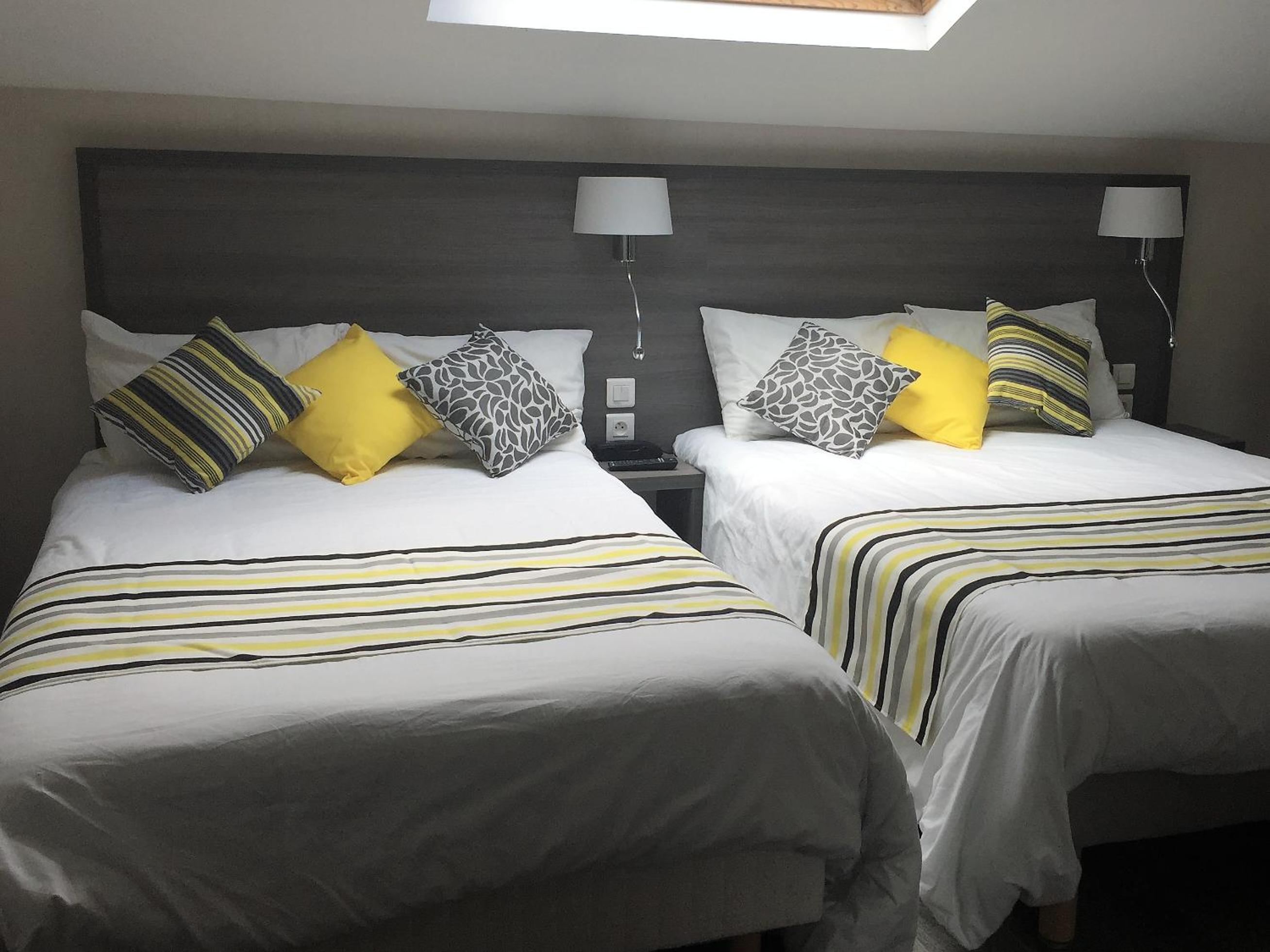 Superior Double Room with Two Double Beds photo 2