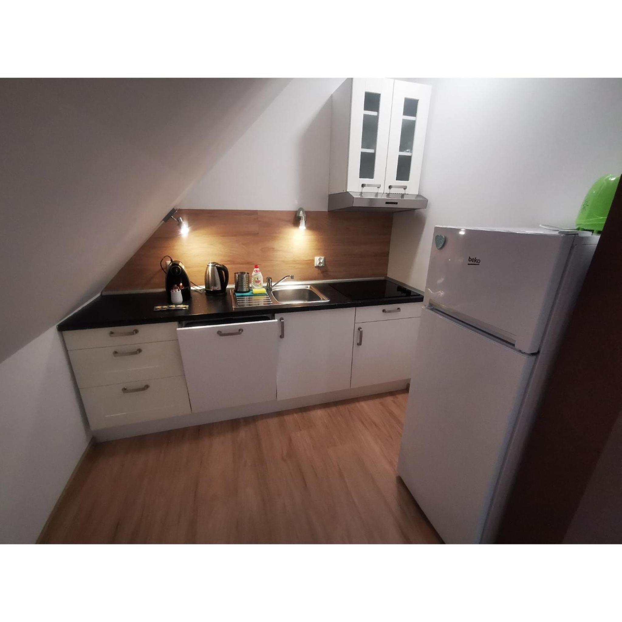One-Bedroom Apartment - Photo 2