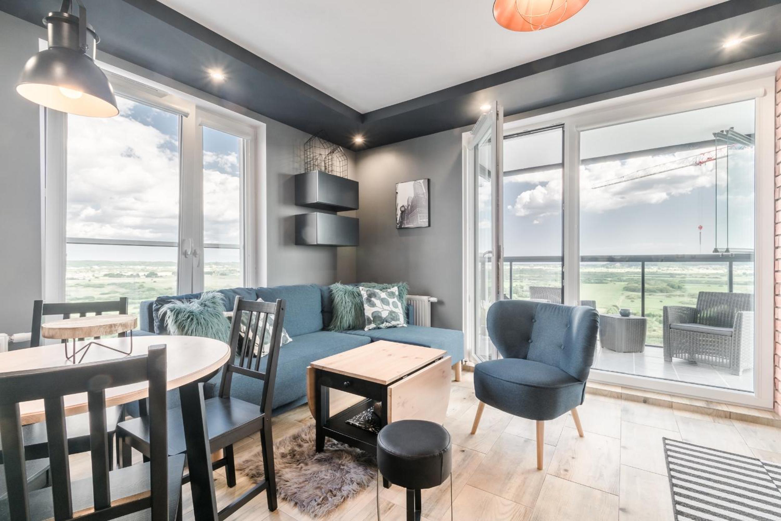 Two-Bedroom Apartment with Terrace and Sea View photo 2
