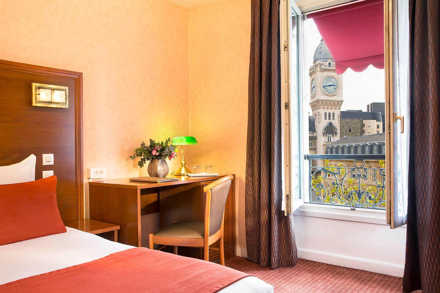 Club Double Room photo 3