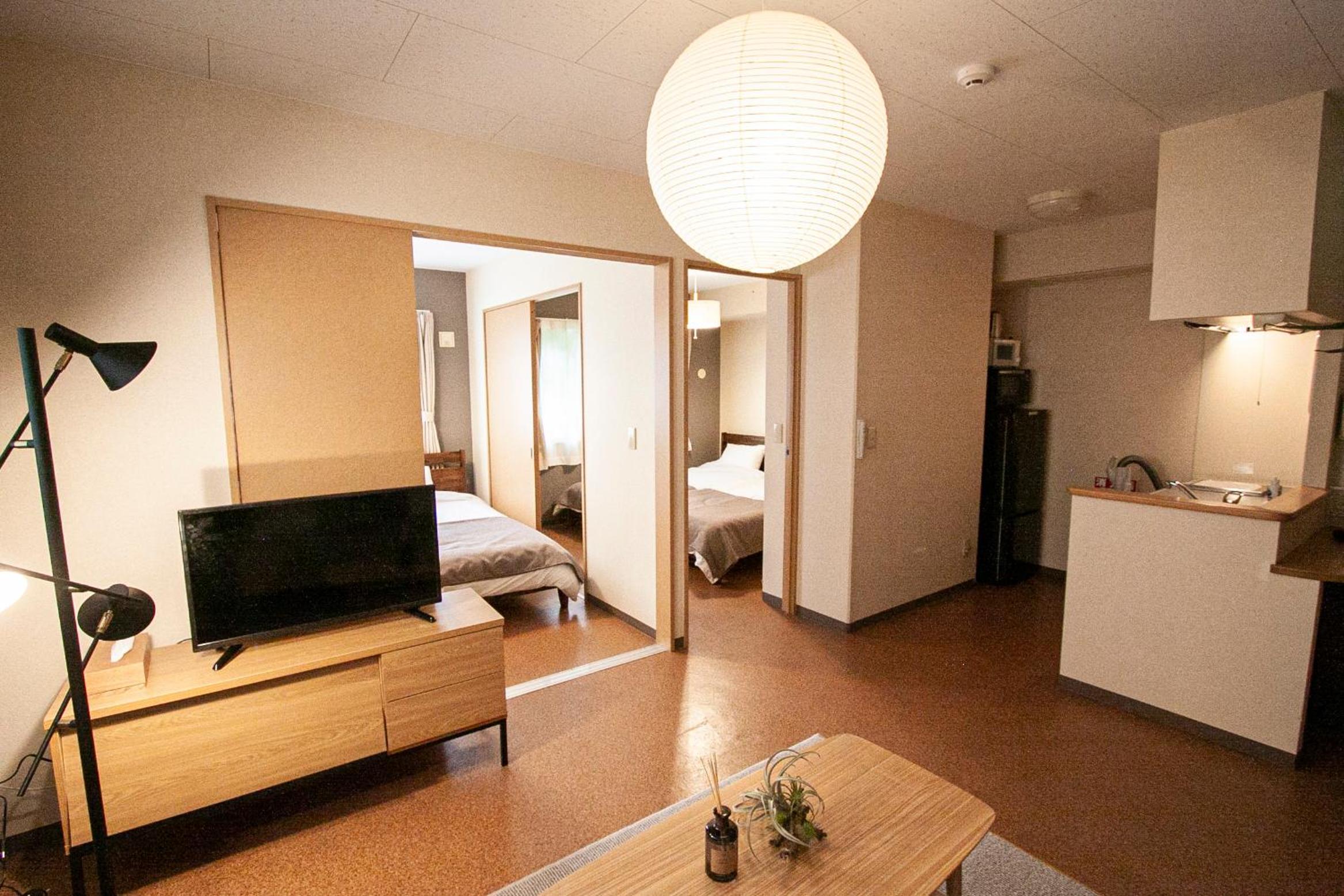 Family Room with Bathroom Room 102 - Photo 5