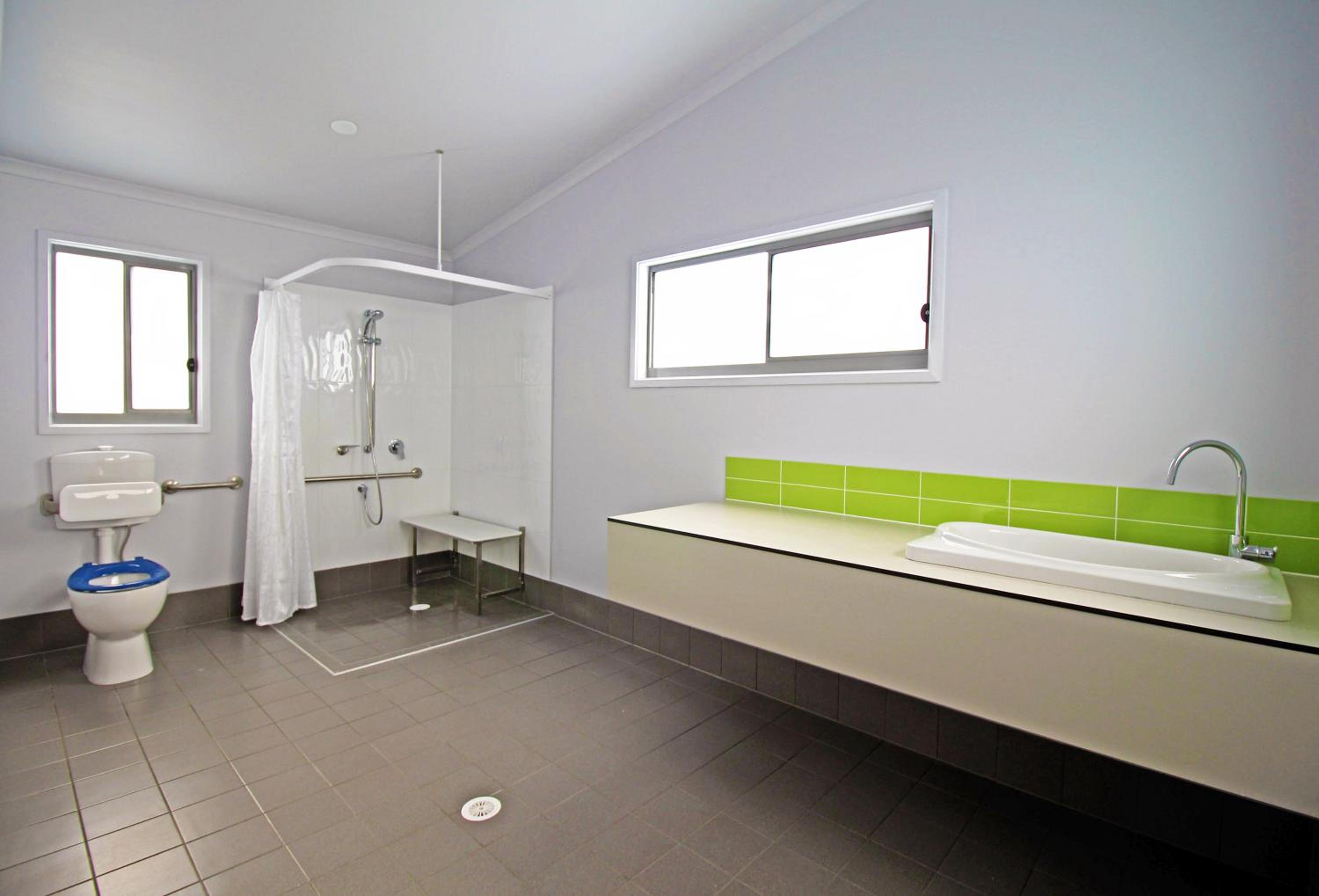 Garden Premium Powered Sites With Shared Bathroom - Bring Your Own Caravan Or Tent thumbnail 6