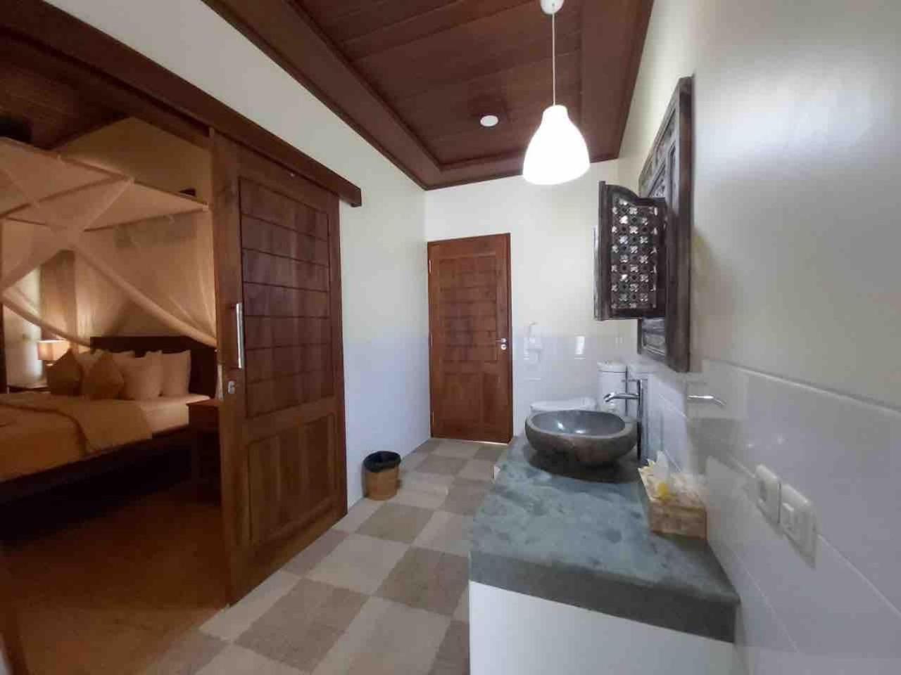 Villa with Private Pool - Photo 4