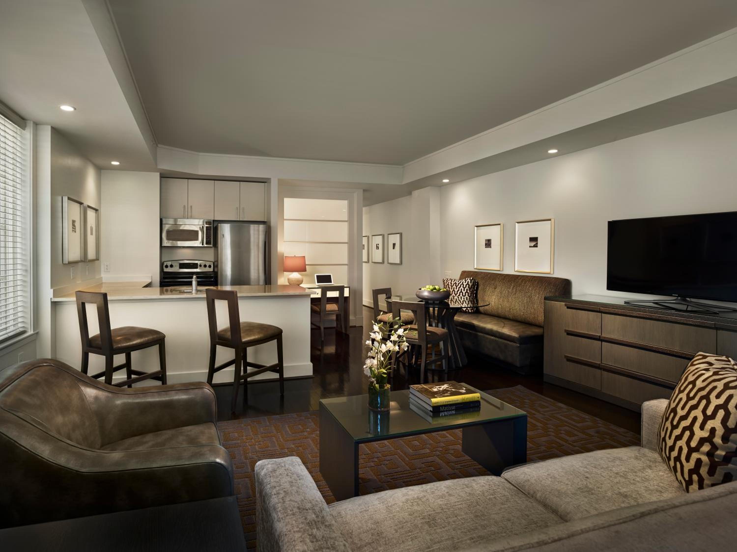 Two- Bedroom Platinum Suite photo 3