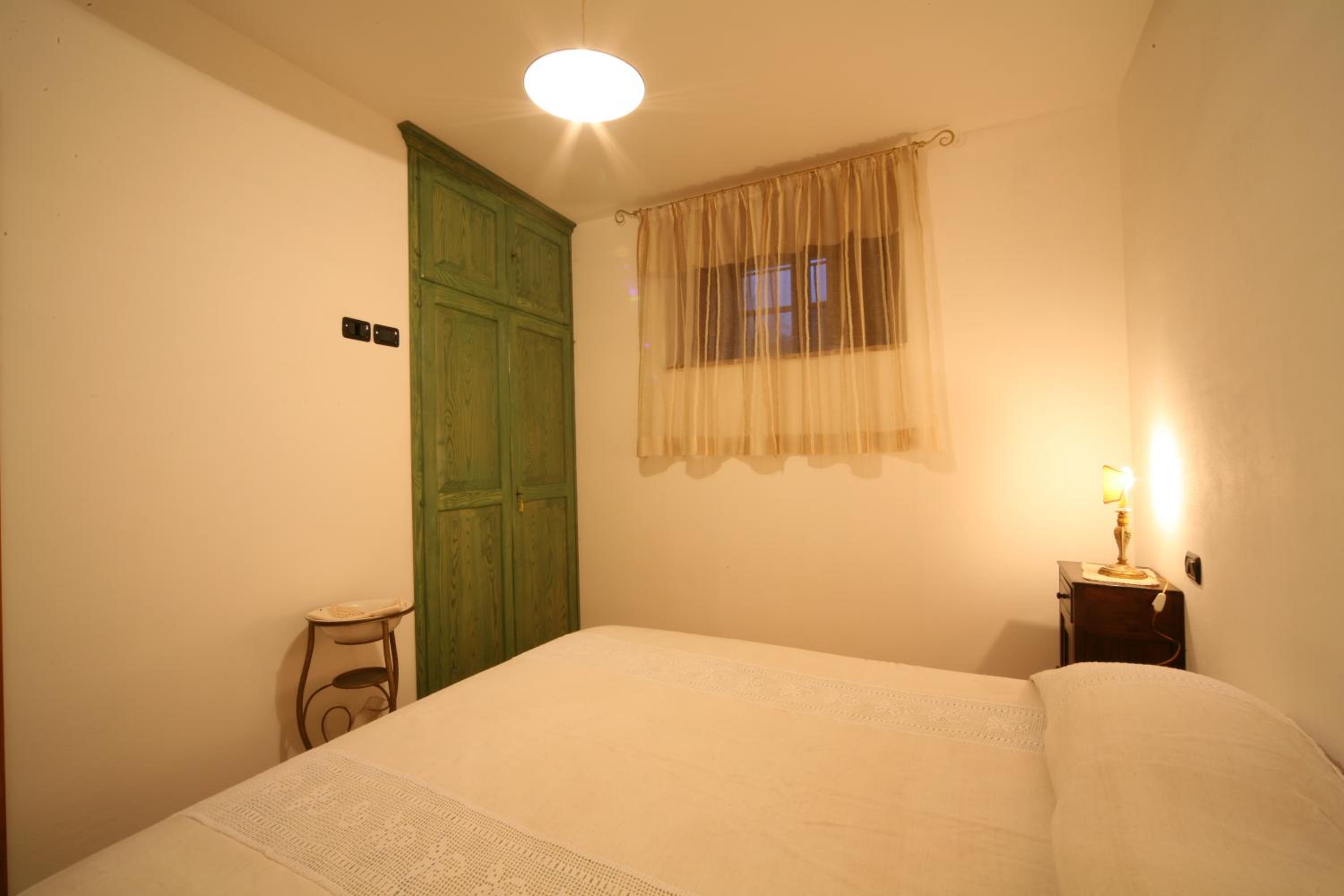 Two-Bedroom Apartment with Garden View - Photo 3