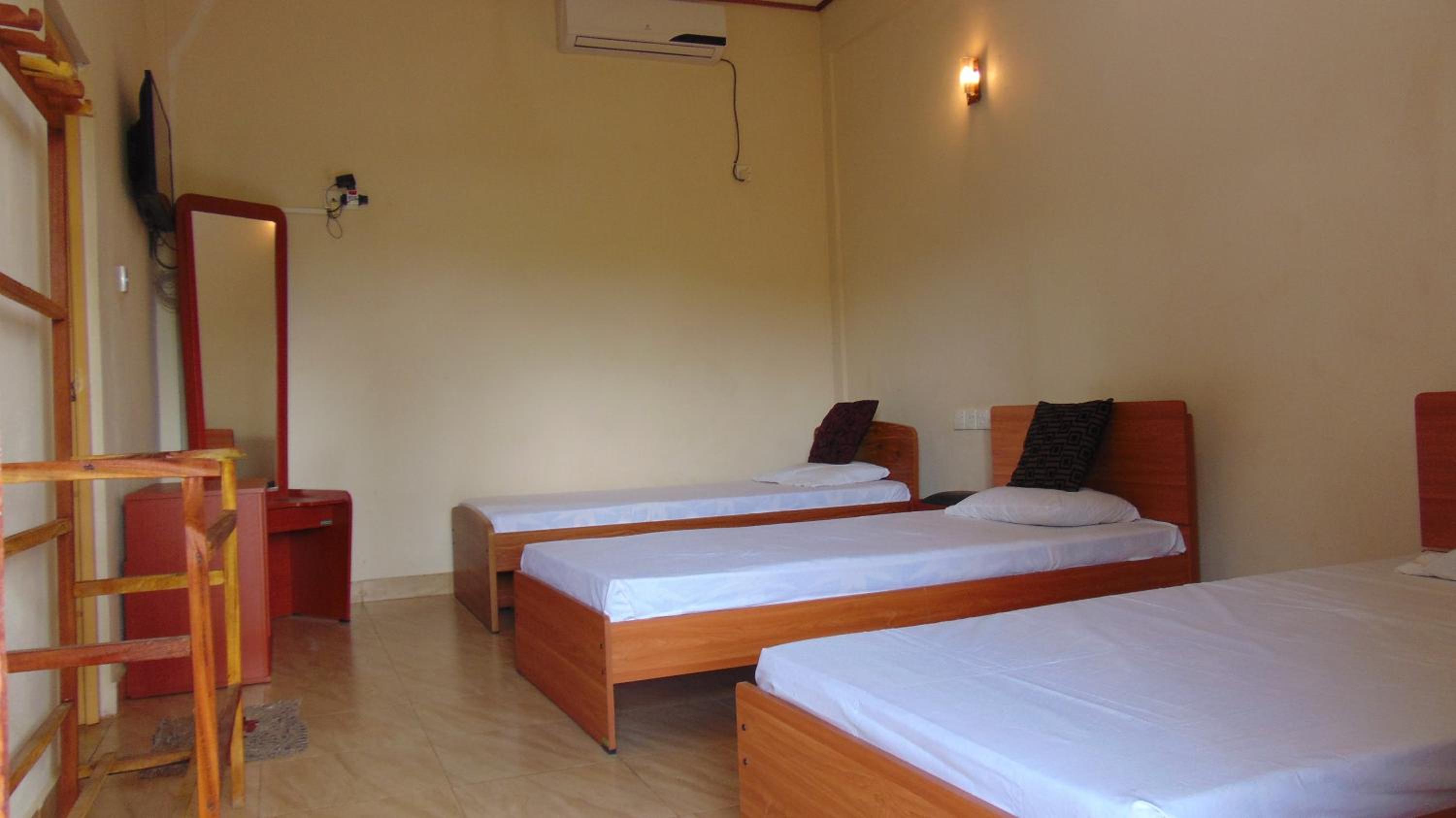 Standard Triple Room photo 2
