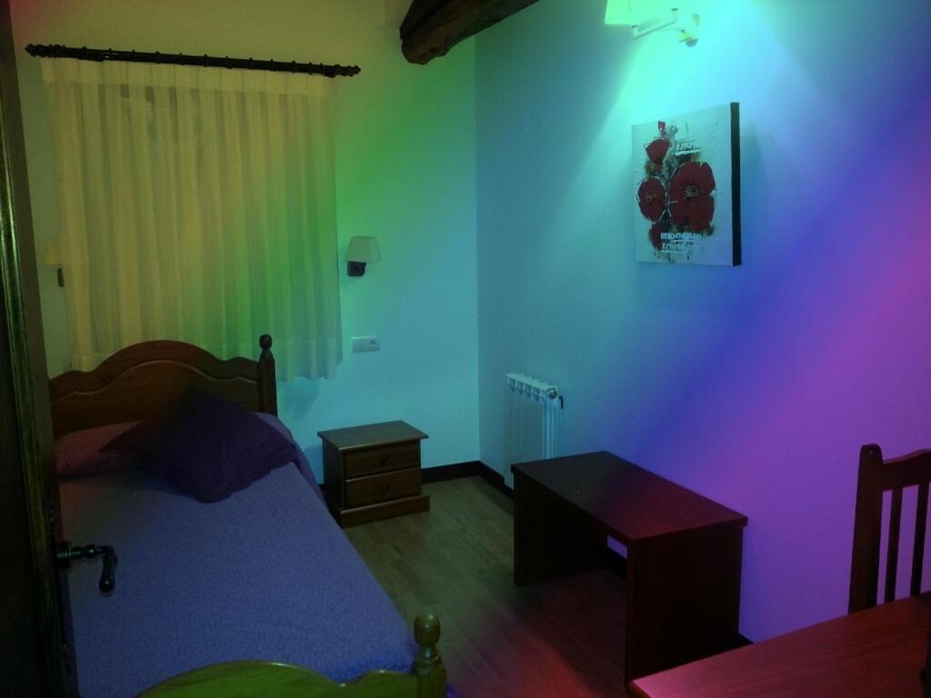 Three-Bedroom House photo 3