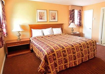 Double Room with Two Double Beds - Non-Smoking photo 1