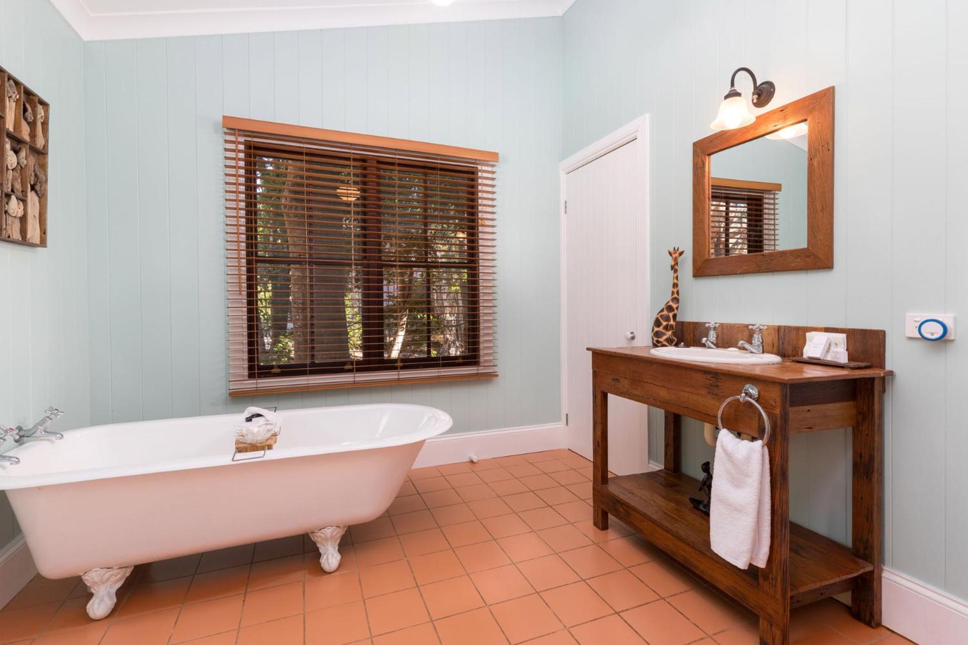Two Bedroom Tribal Cottage - 2 photo 2
