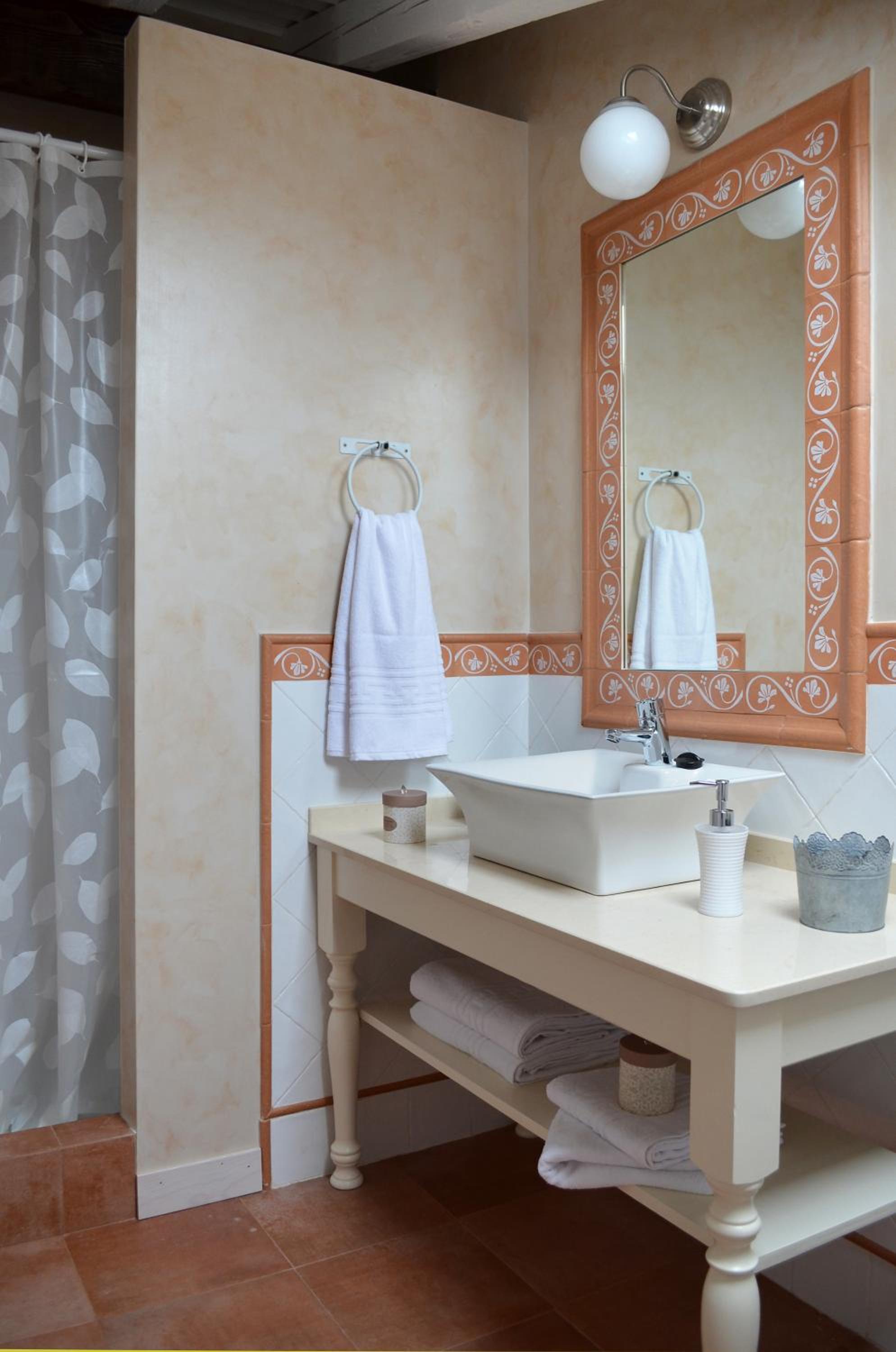 Triple Room (3 Adults) photo 2