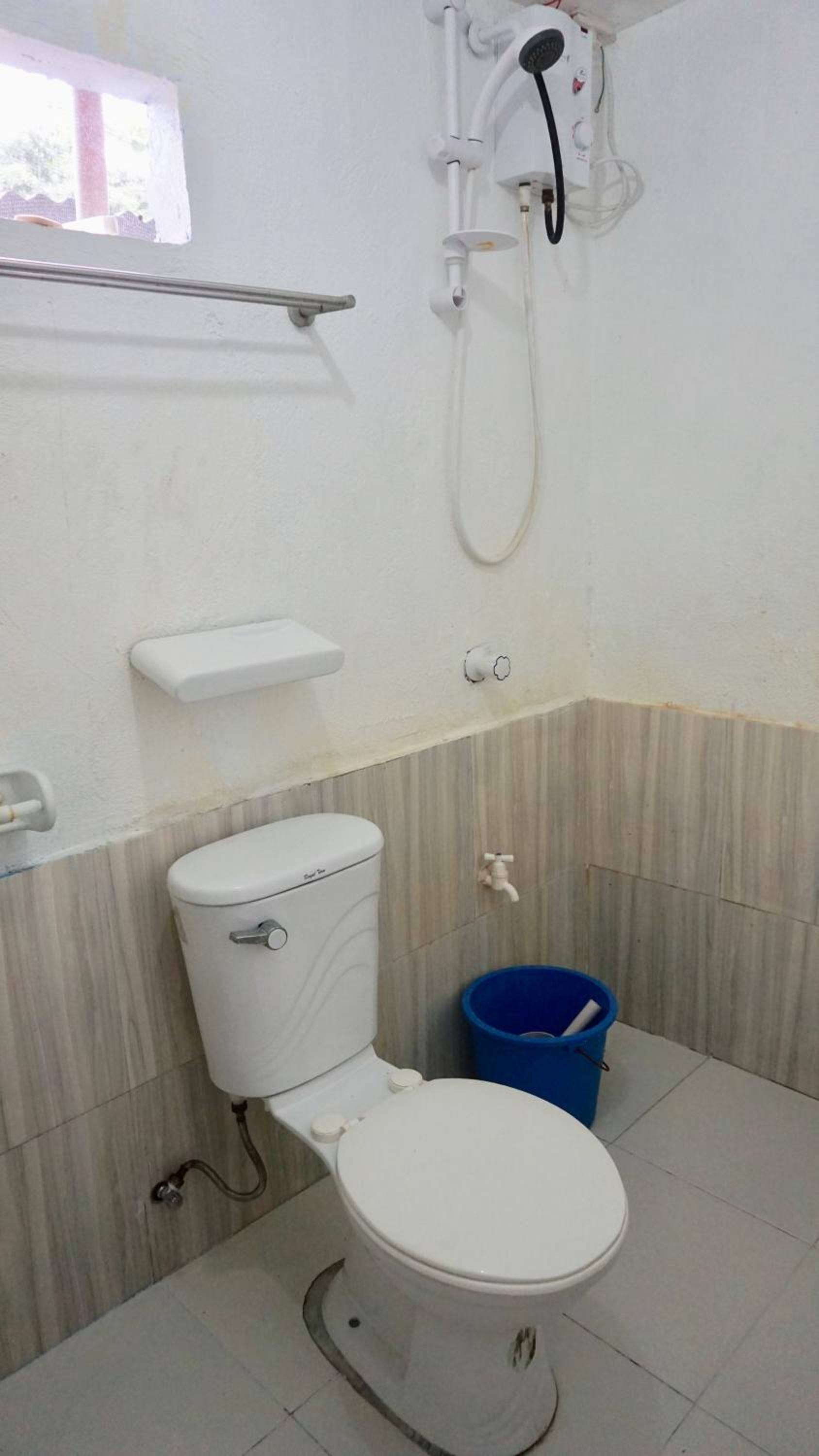 Standard Double Room - Photo 15