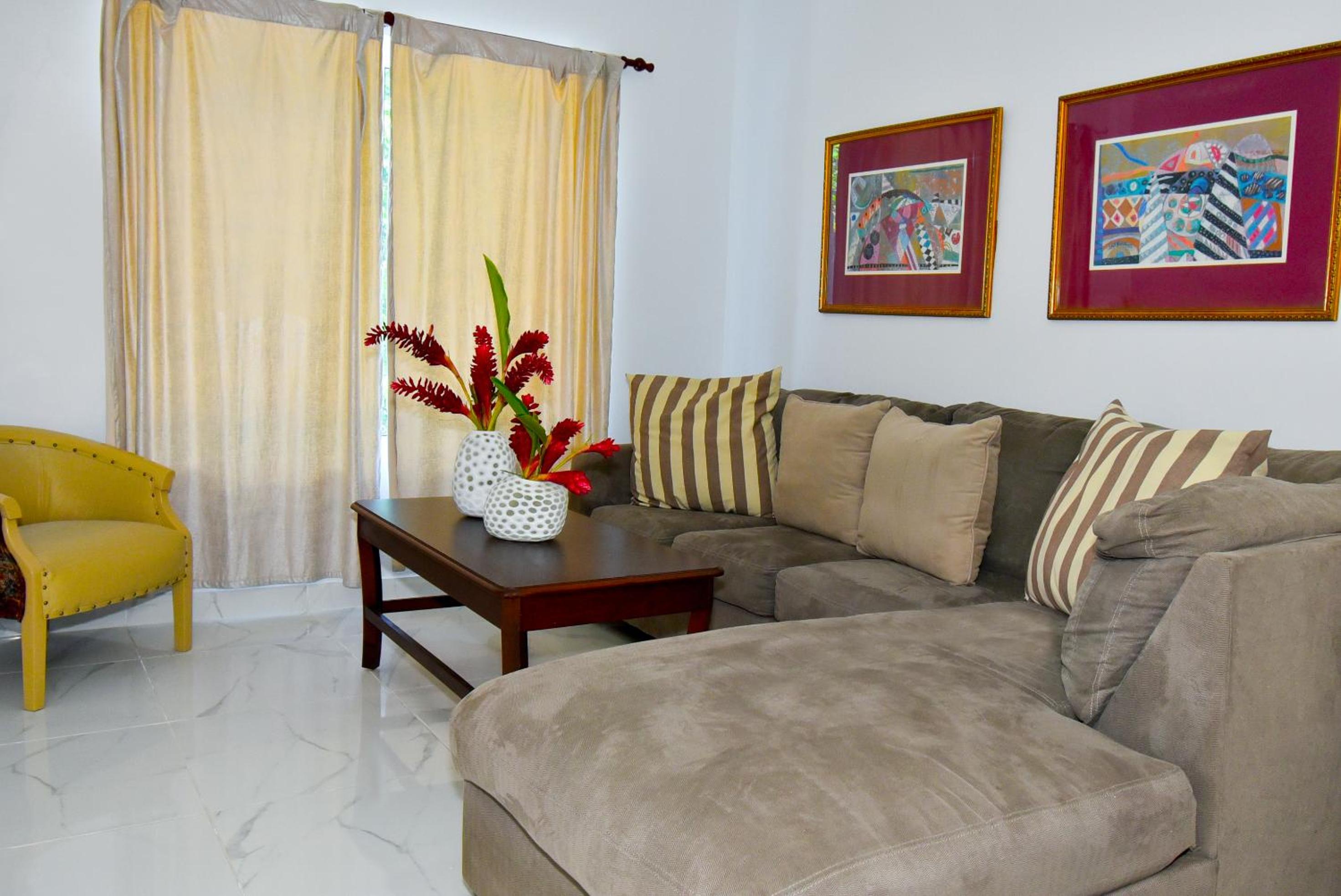 Apartment with Shower photo 3