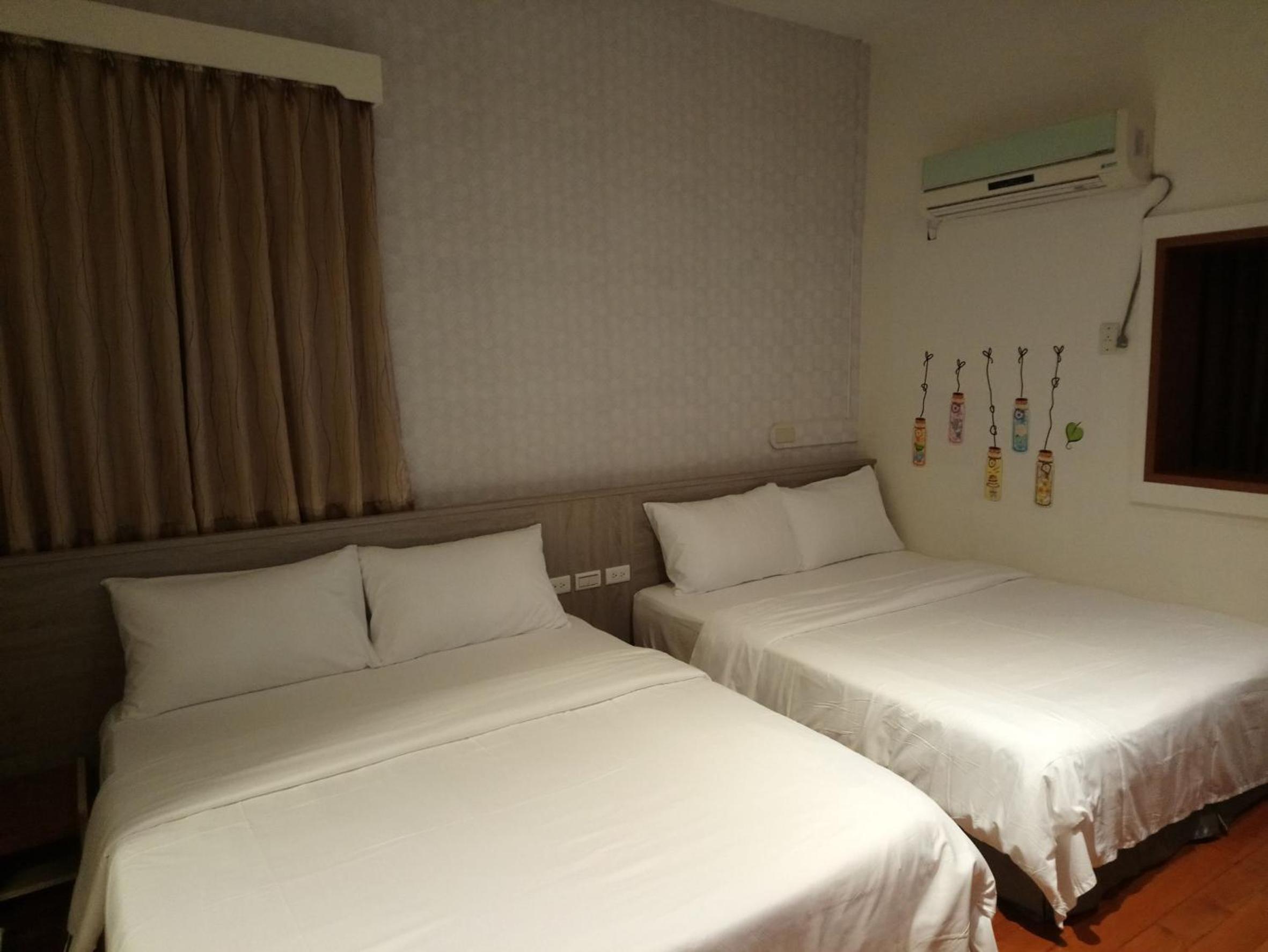 Standard Quadruple Room - Photo 2