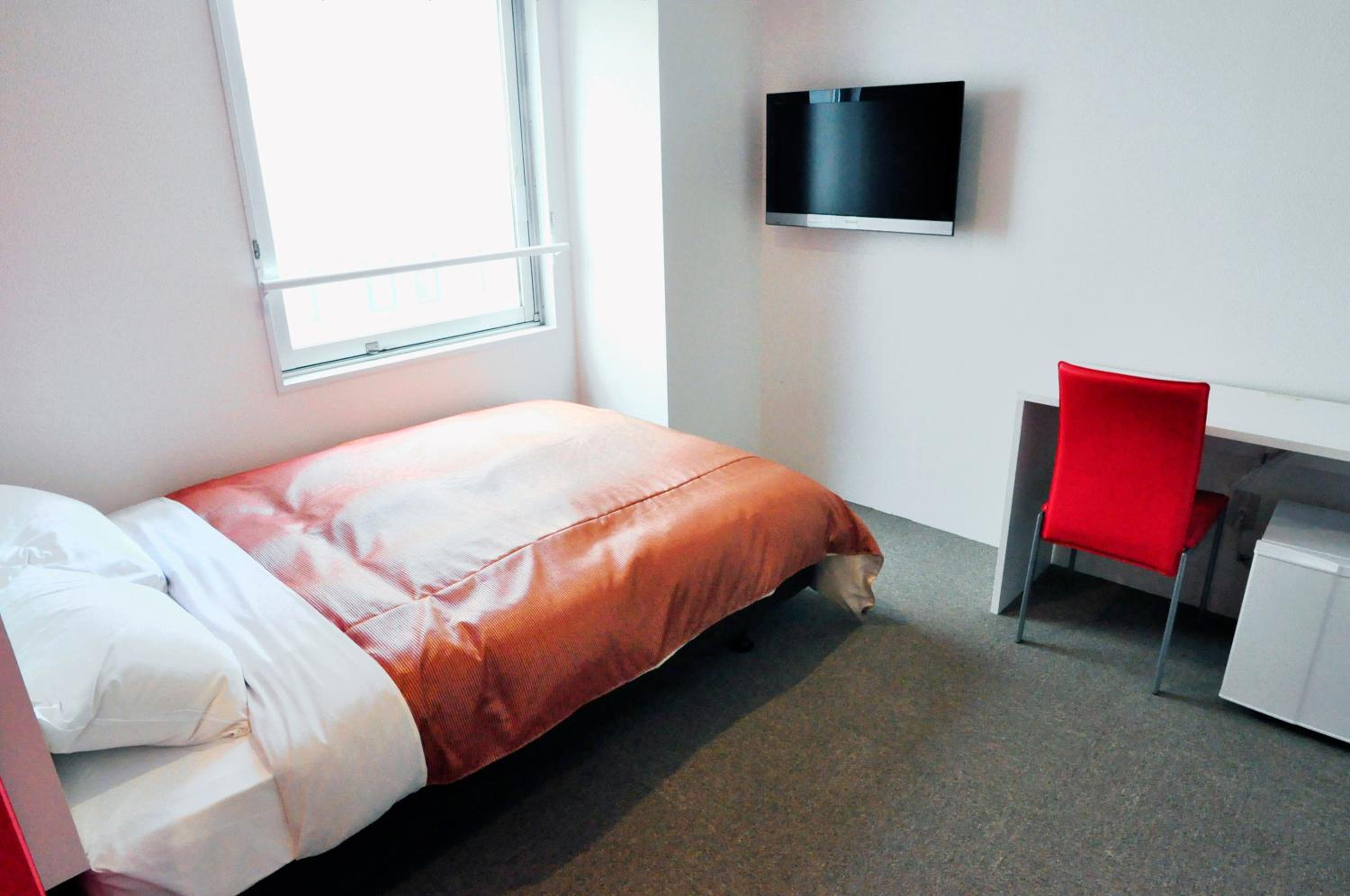 Double Room - Smoking - Photo 4