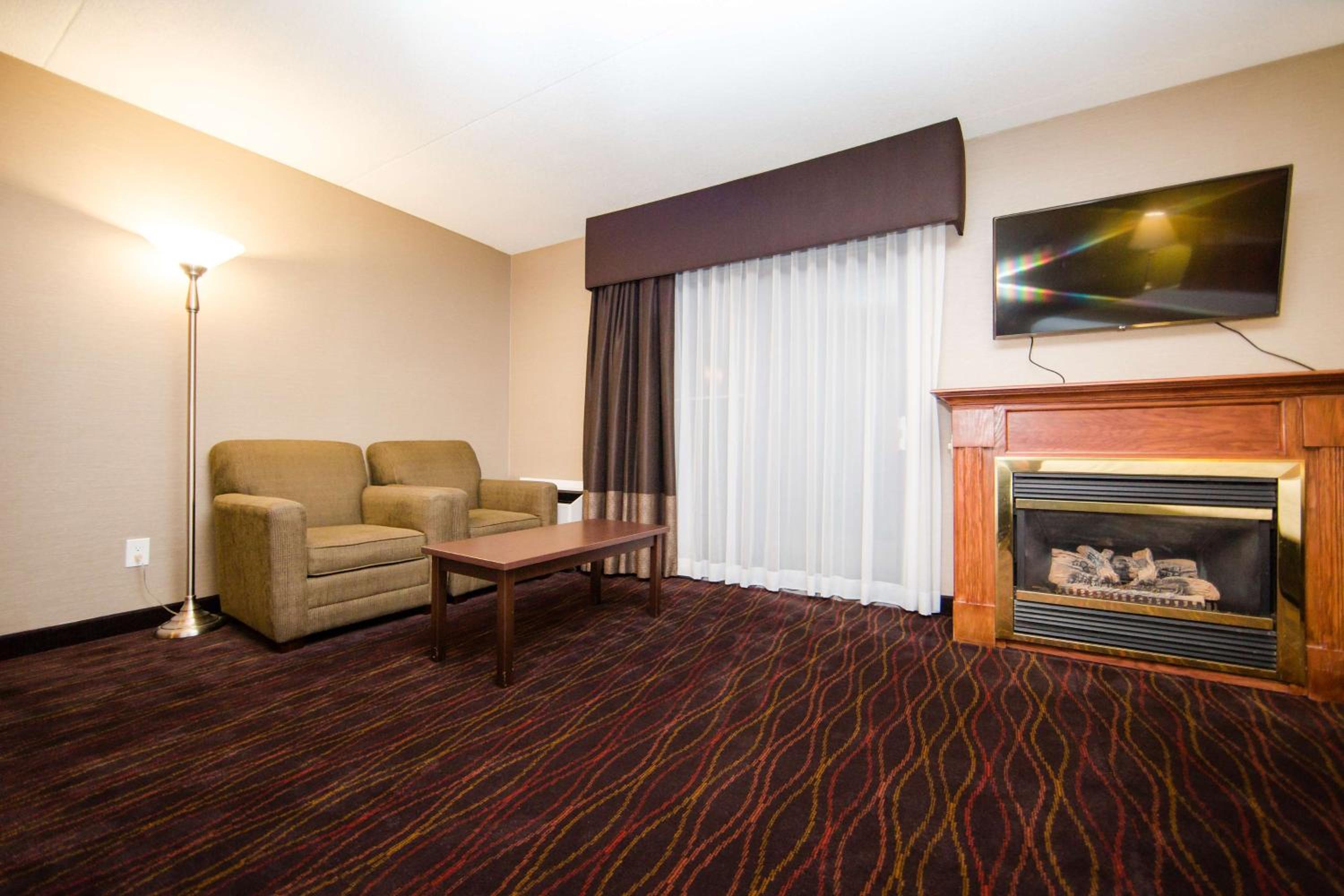 Executive King Room With Fireplace
