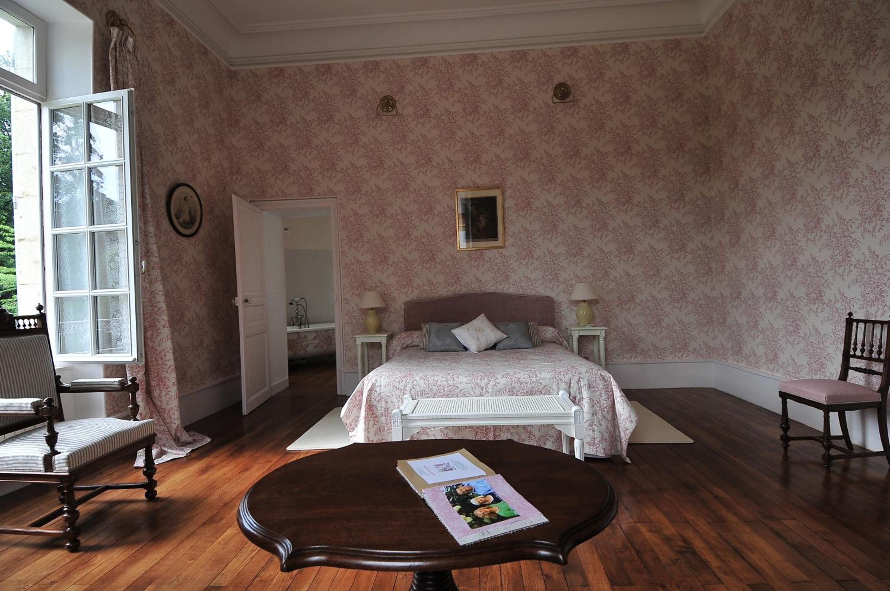 Double Room with Bath - Anna-Mila photo 3