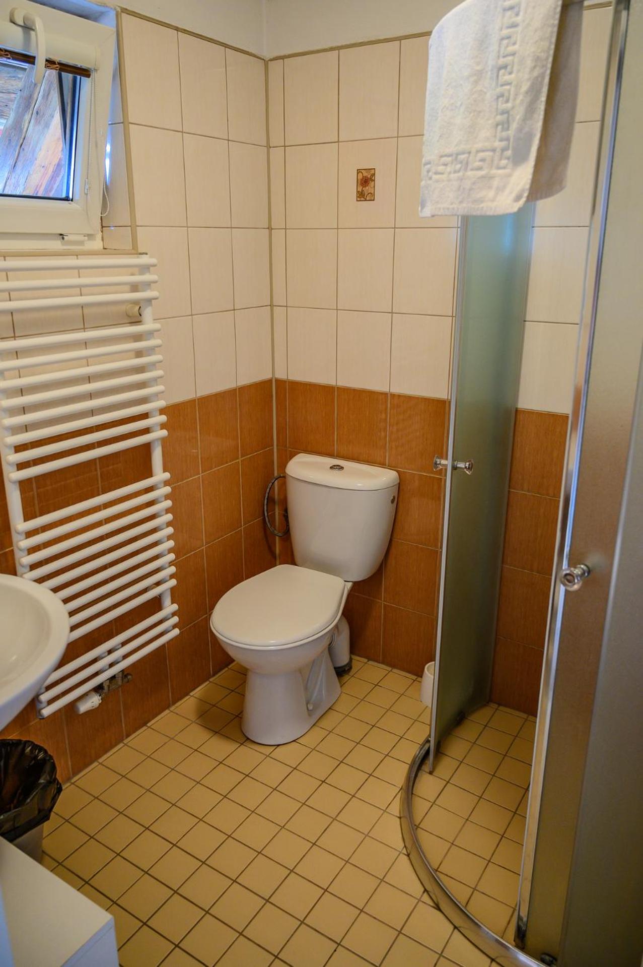 Triple Room With Private Bathroom photo 3