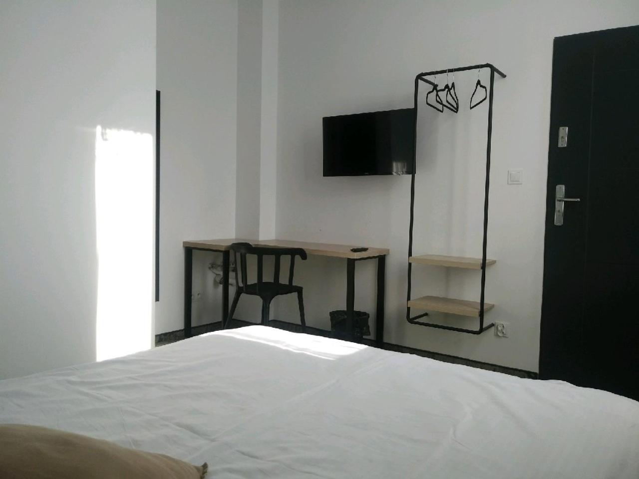 Economy Double Room - Photo 1