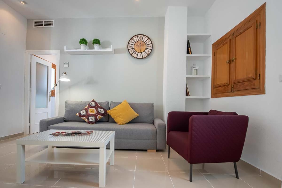One-Bedroom Apartment - Photo 4
