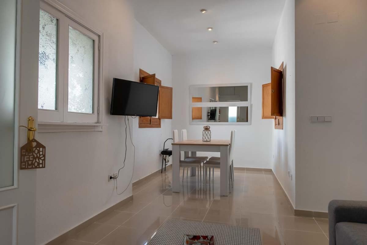 One-Bedroom Apartment - Photo 19