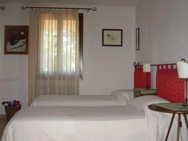 Double or Twin Room photo 3
