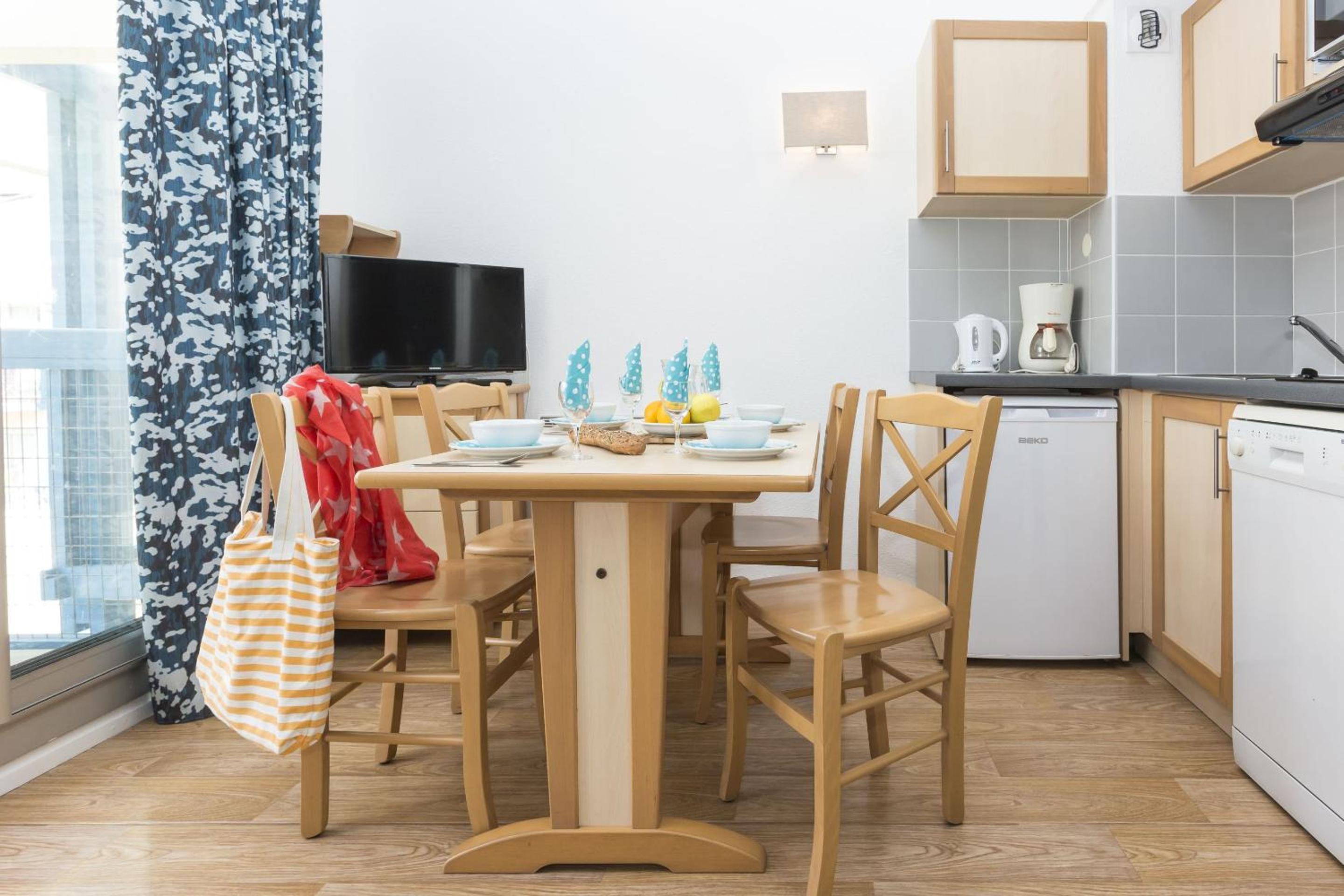 Studio (2 Adults) photo 2