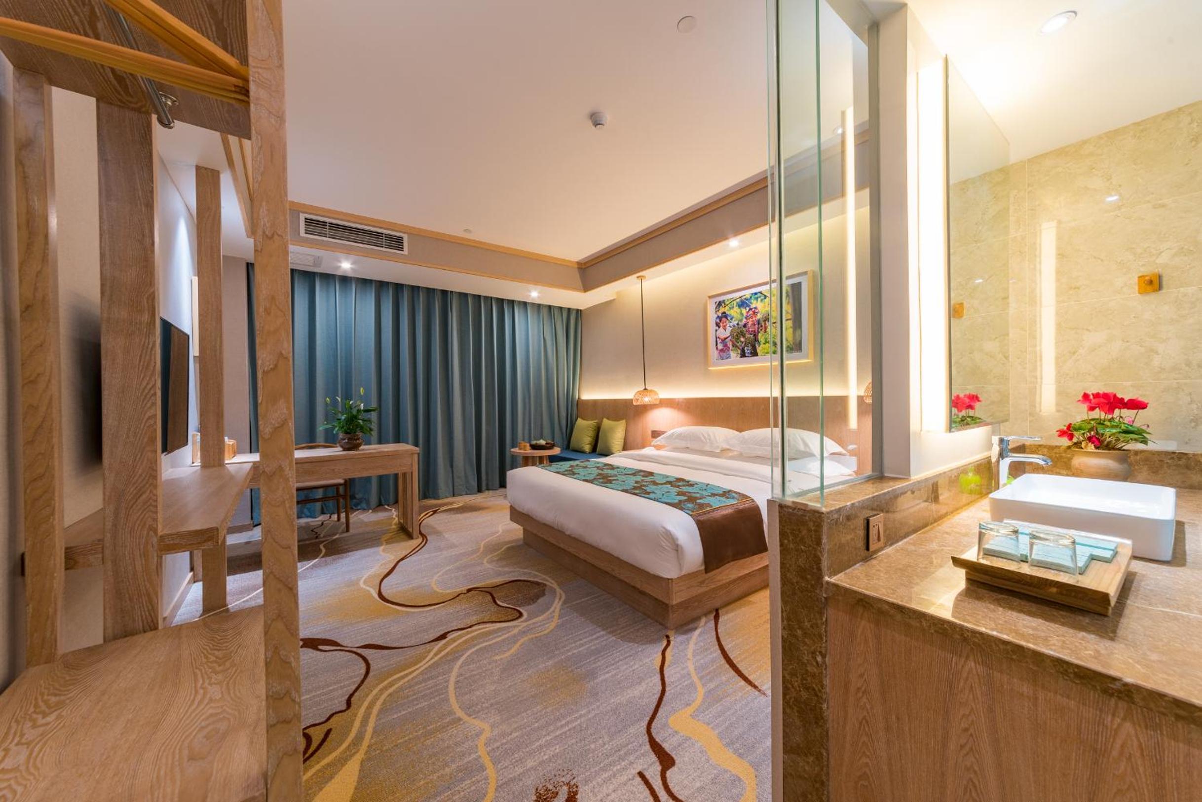 Single Room with Shared Shower and Toilet photo 3