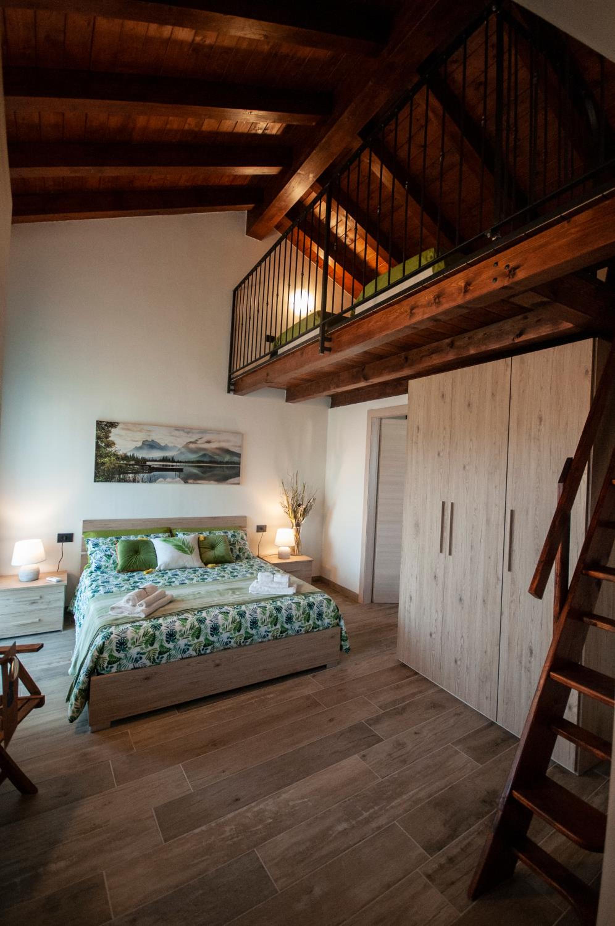 Quadruple Room with Private Bathroom