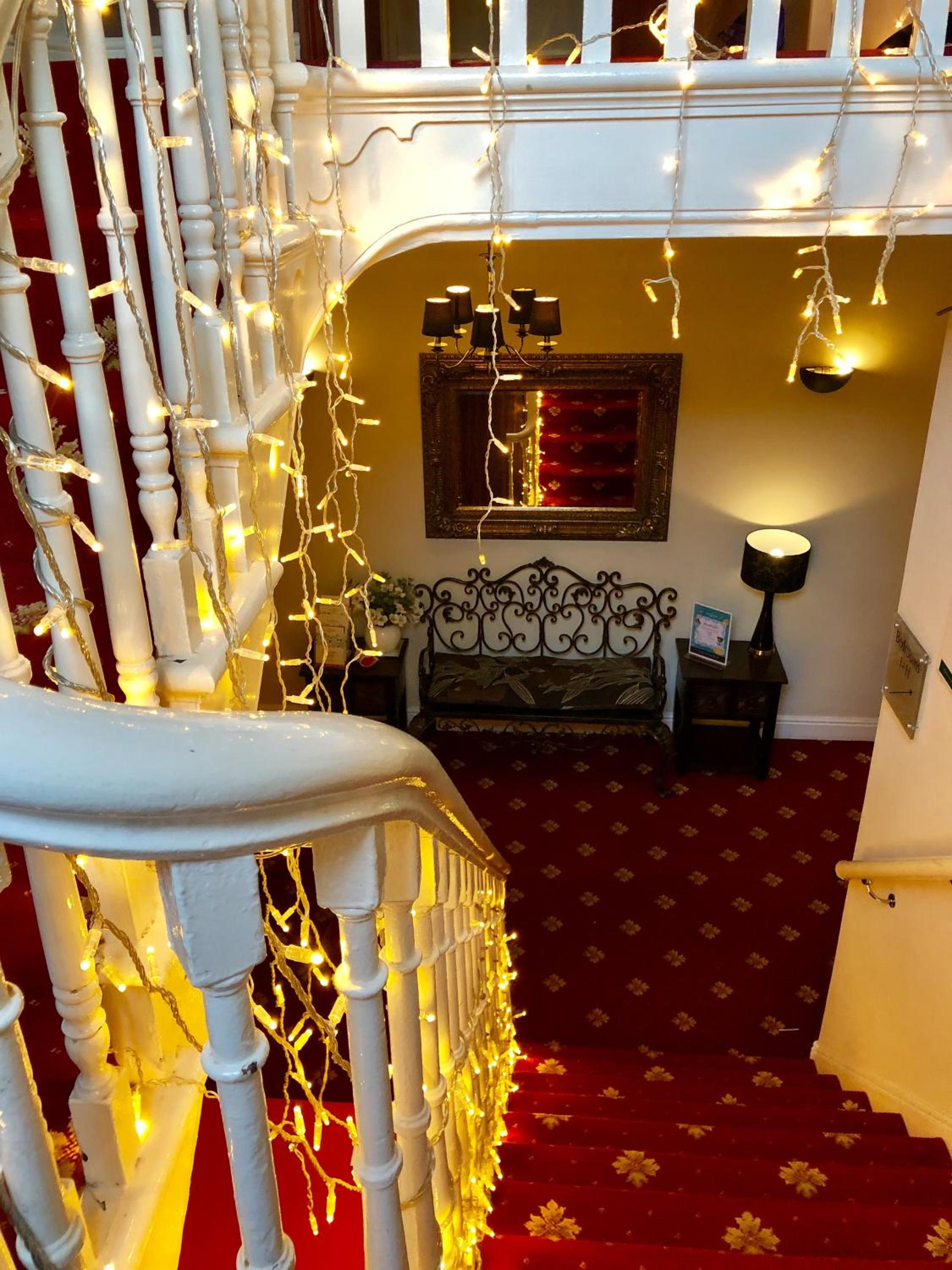 Double Room - Photo 6