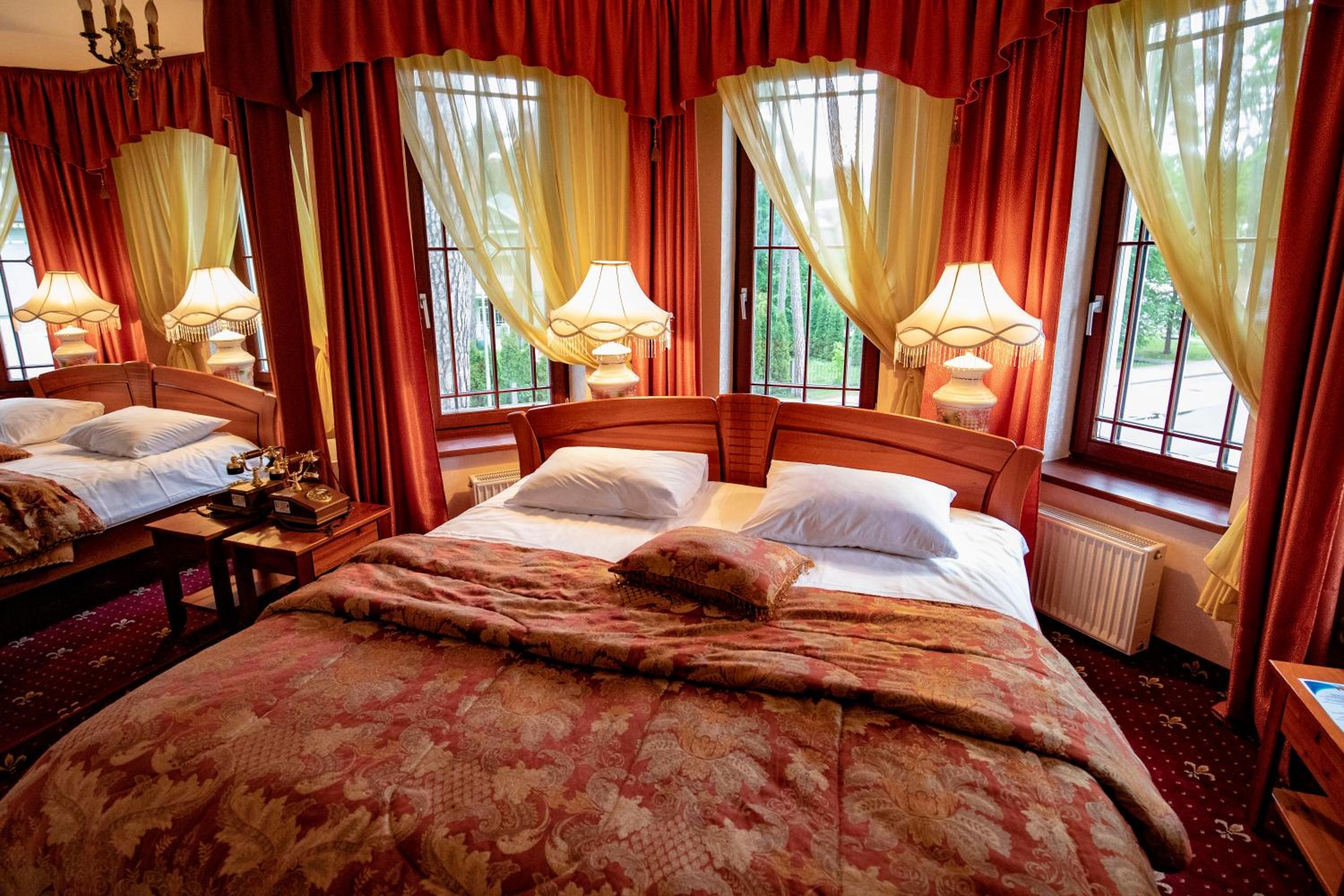 Suite - Photo 8