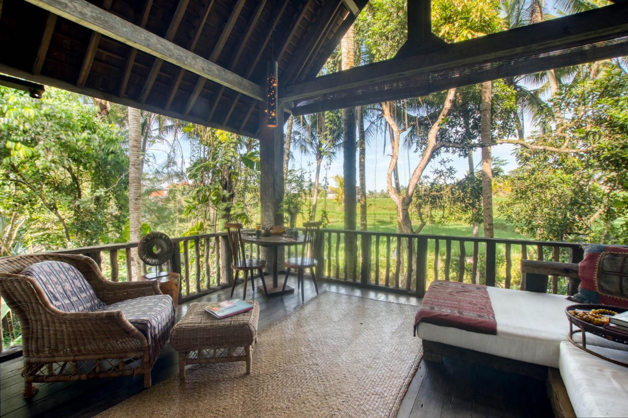 Longhouse Wooden Villa with Bathtub and Balcony  - Photo 4