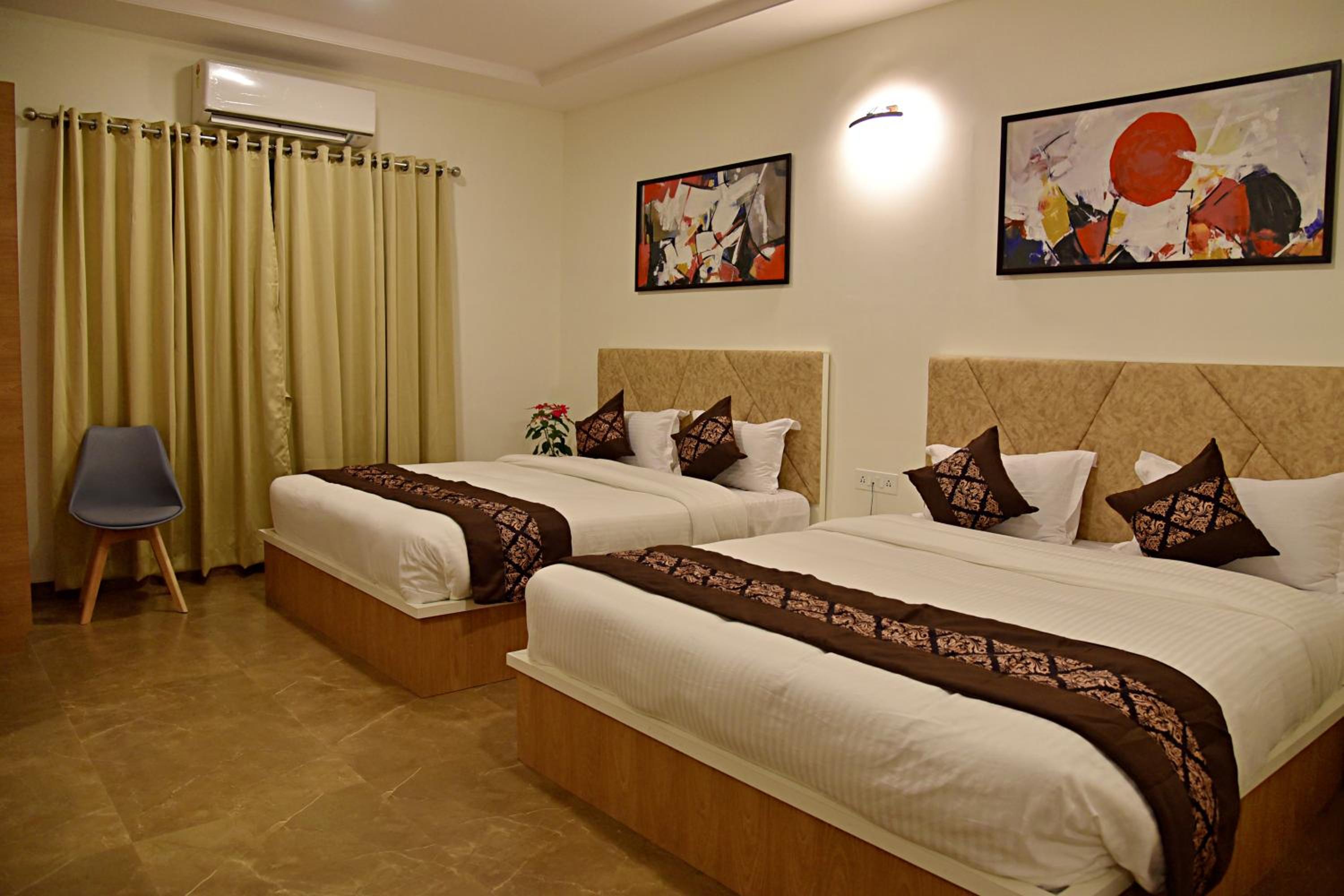 Superior Double or Twin Room photo 1