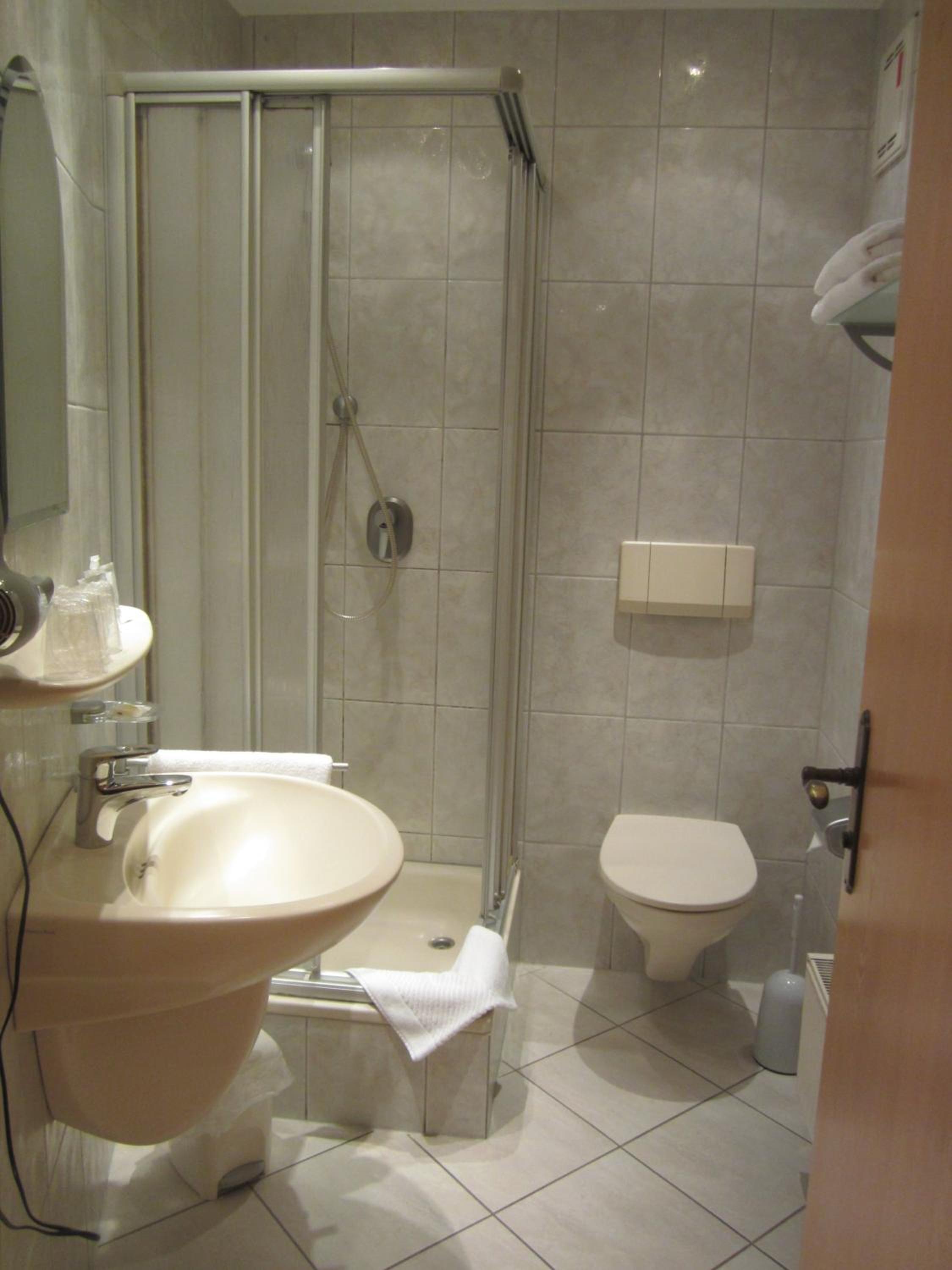 Large Twin Room photo 2