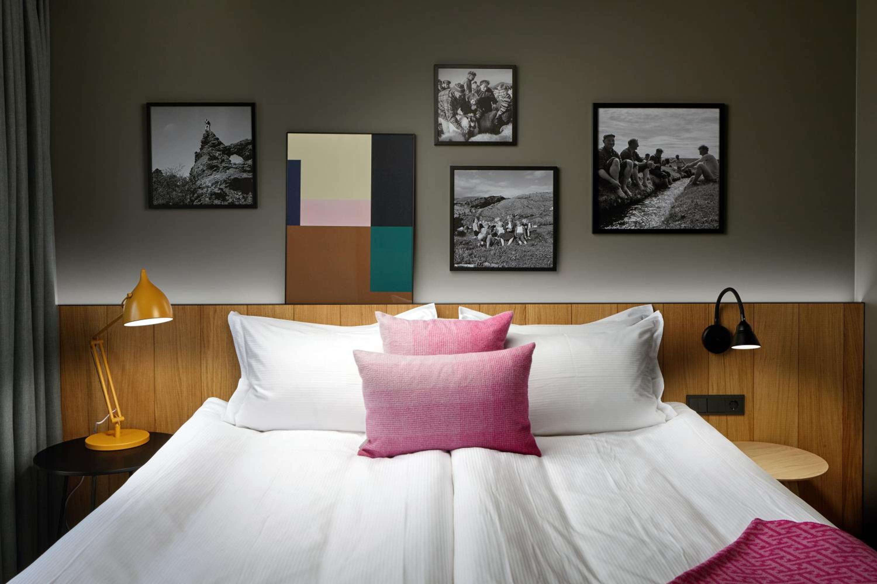 Superior King Room - Photo 7