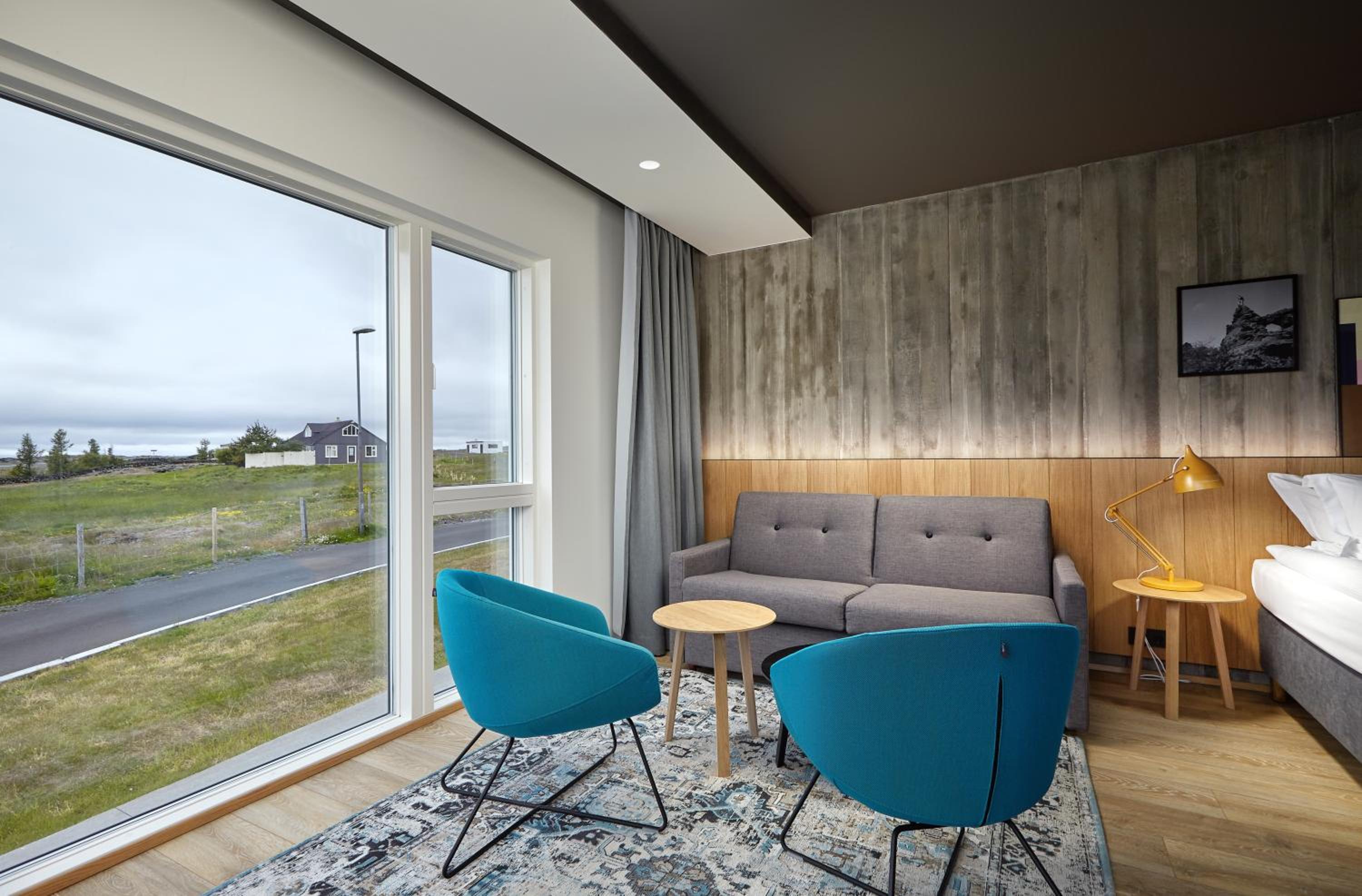 Family Room - Photo 11