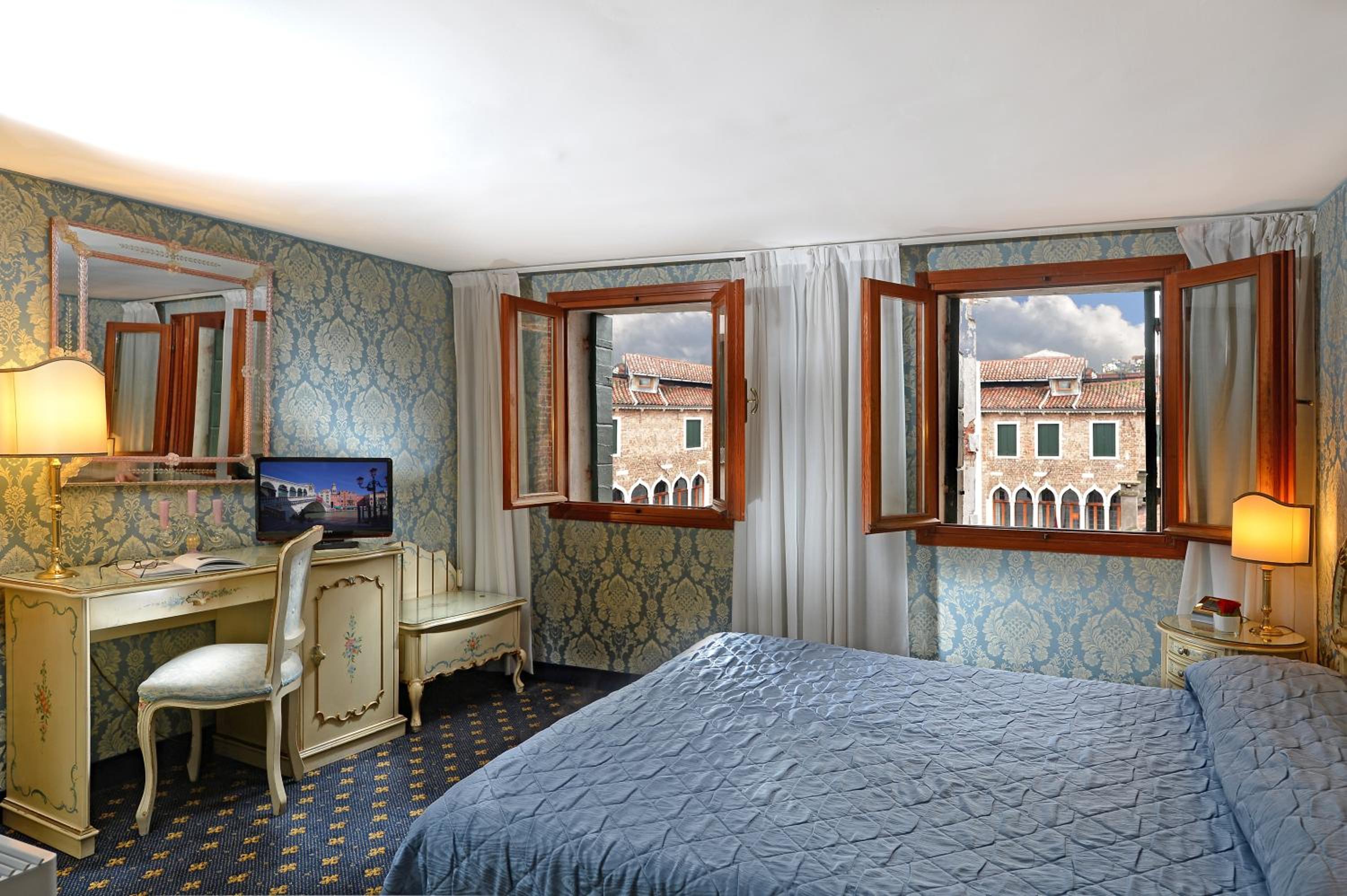 Classic Double or Twin Room - no smoking