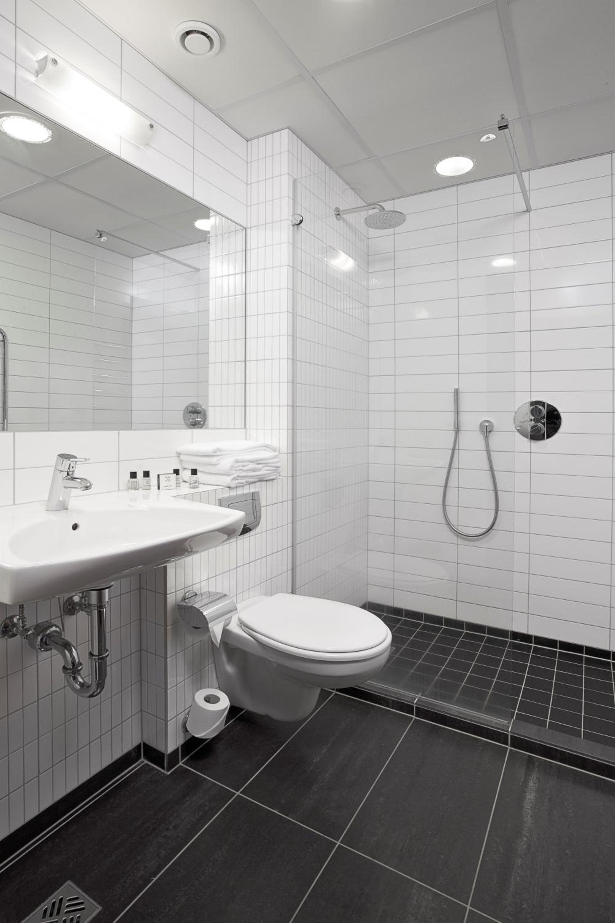 Superior Double or Twin Room with View - Photo 7