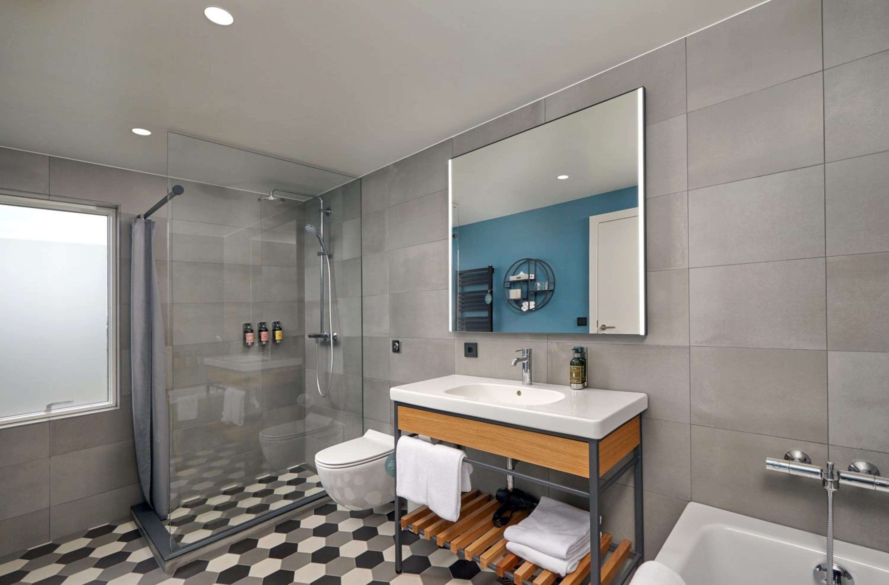 King Suite - Photo 5