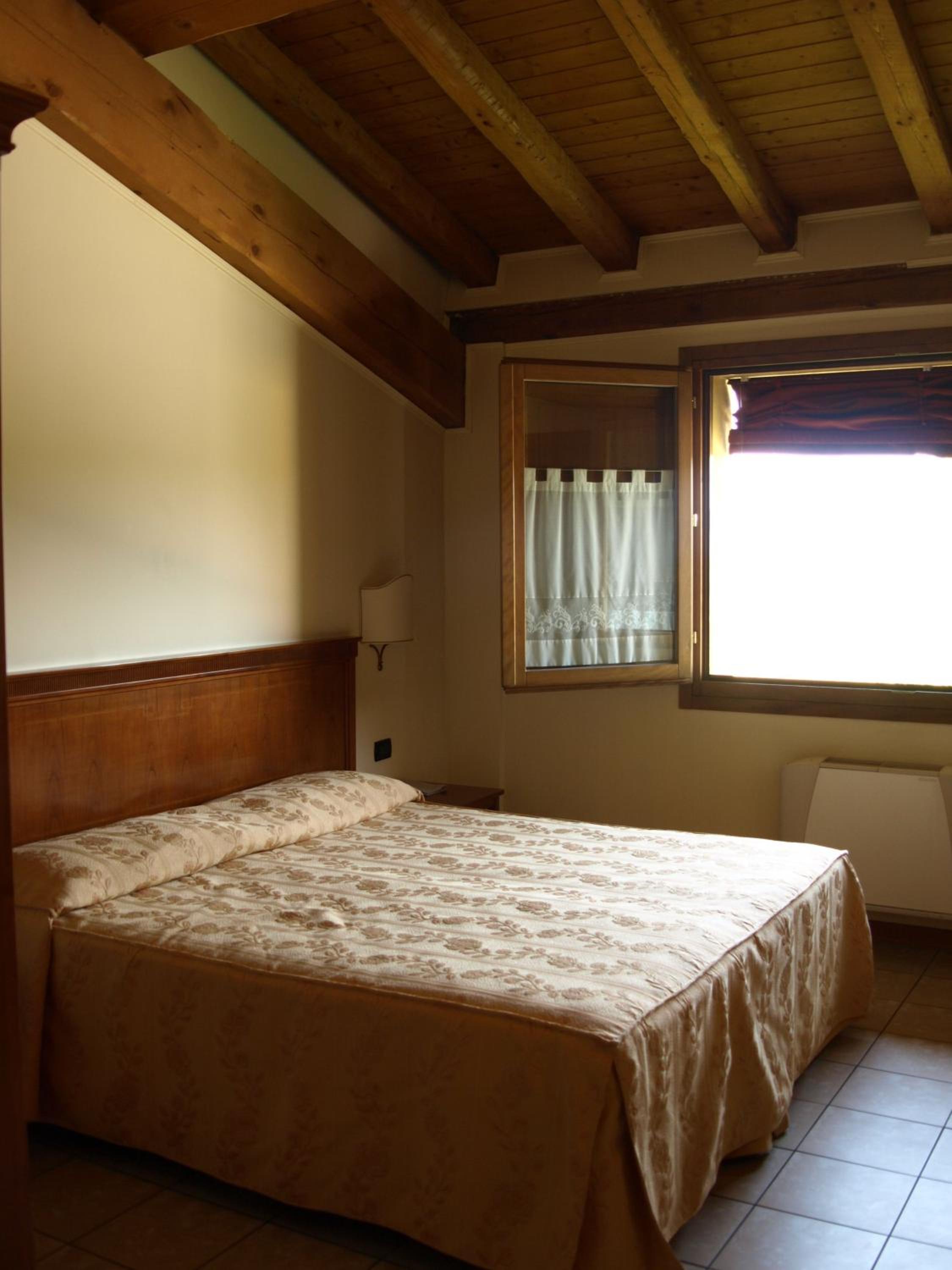 Triple Room - Photo 5