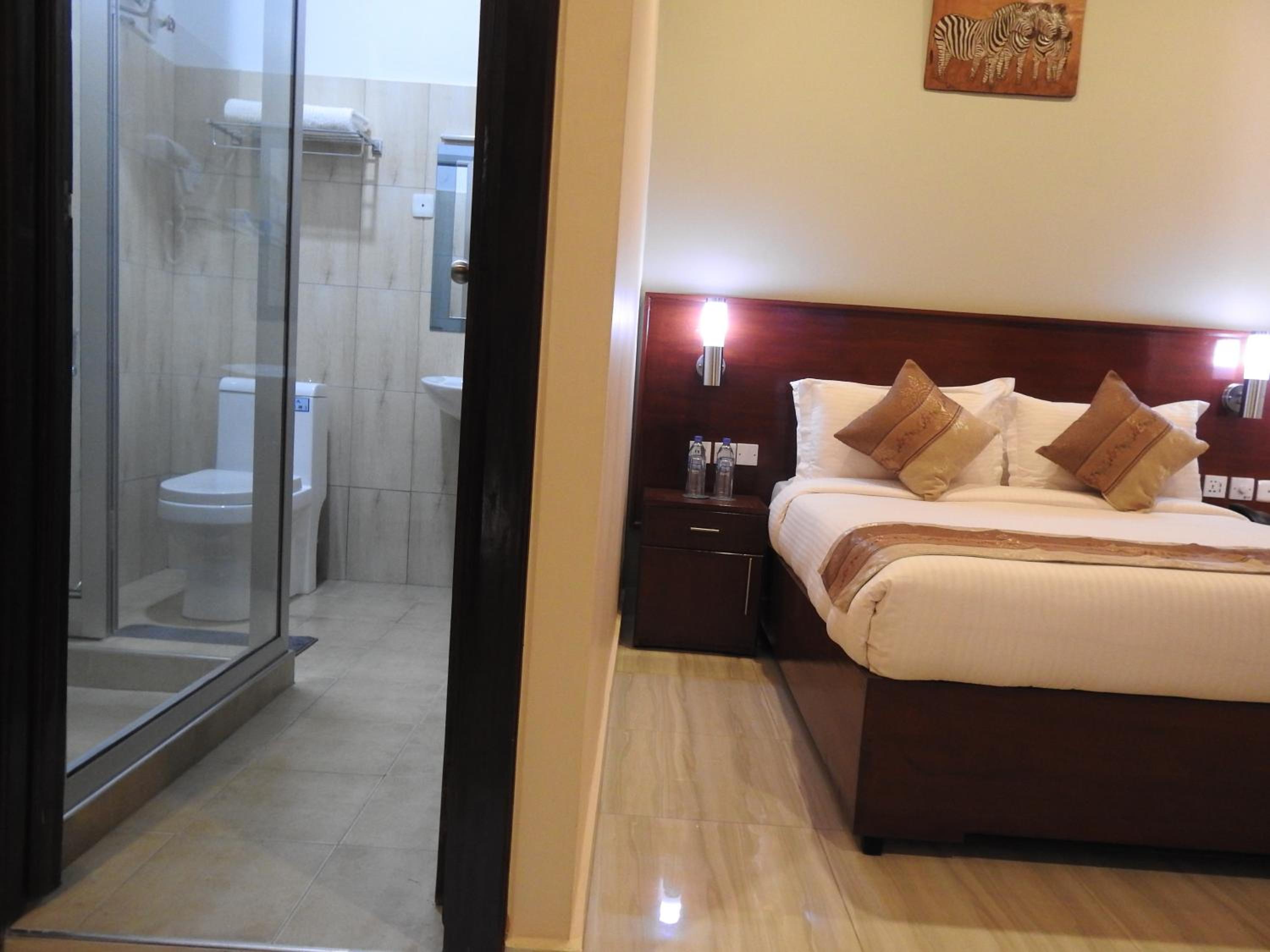 Deluxe Double or Twin Room photo 3