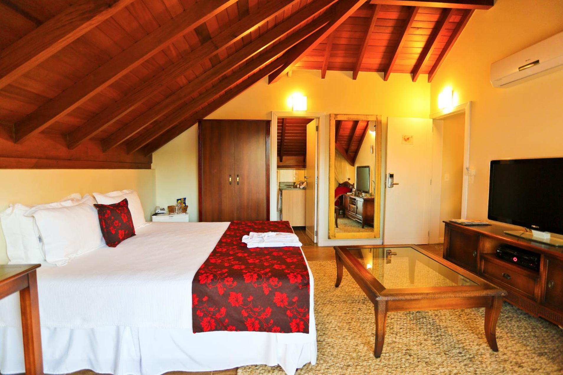 Deluxe Double or Twin Room with Balcony photo 2