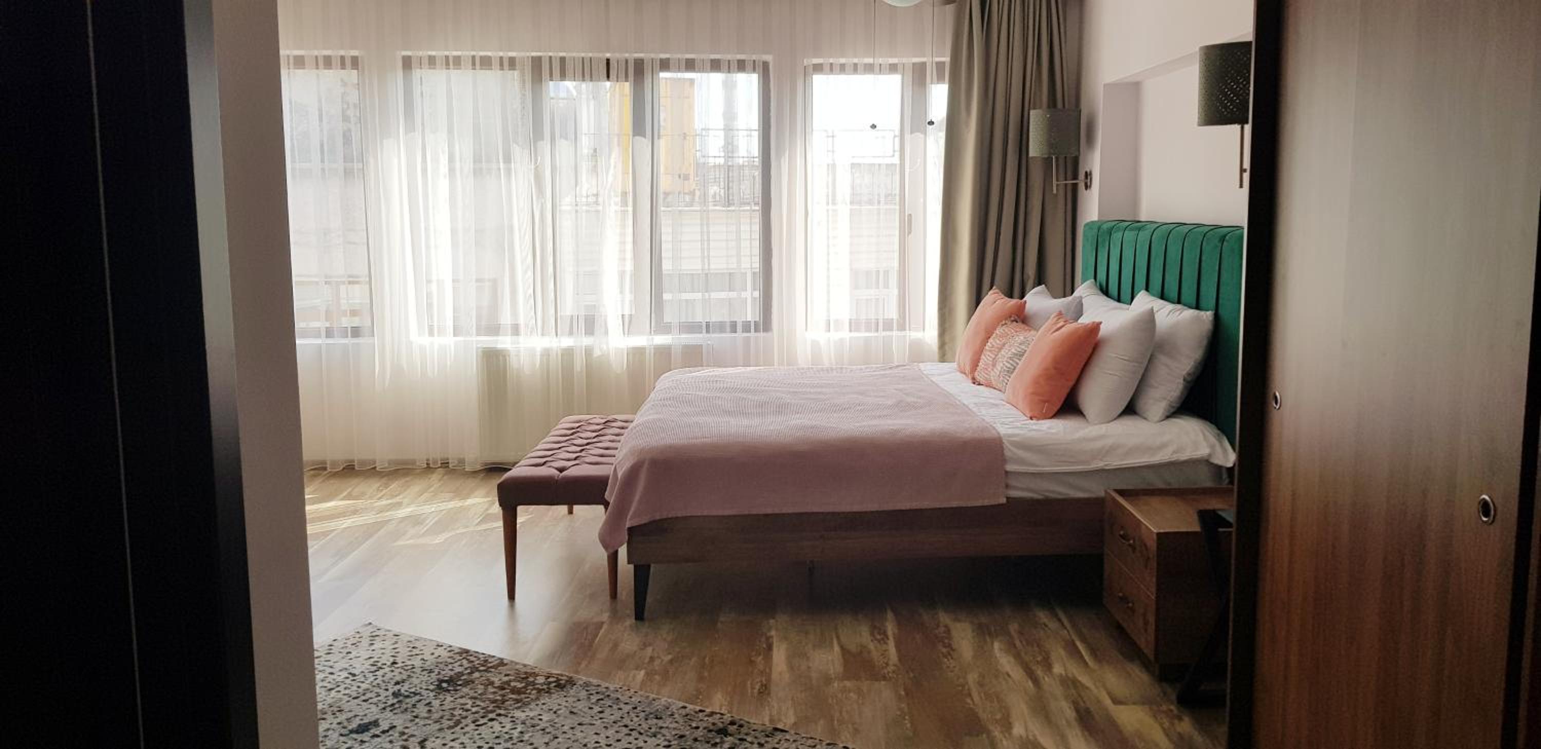 Large Double Room photo 3