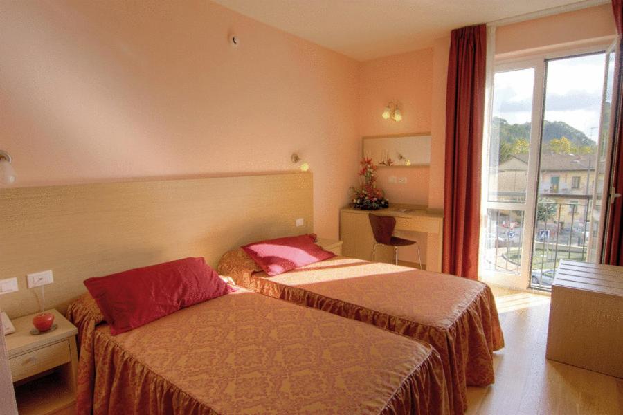 Double or Twin Room - Photo 1