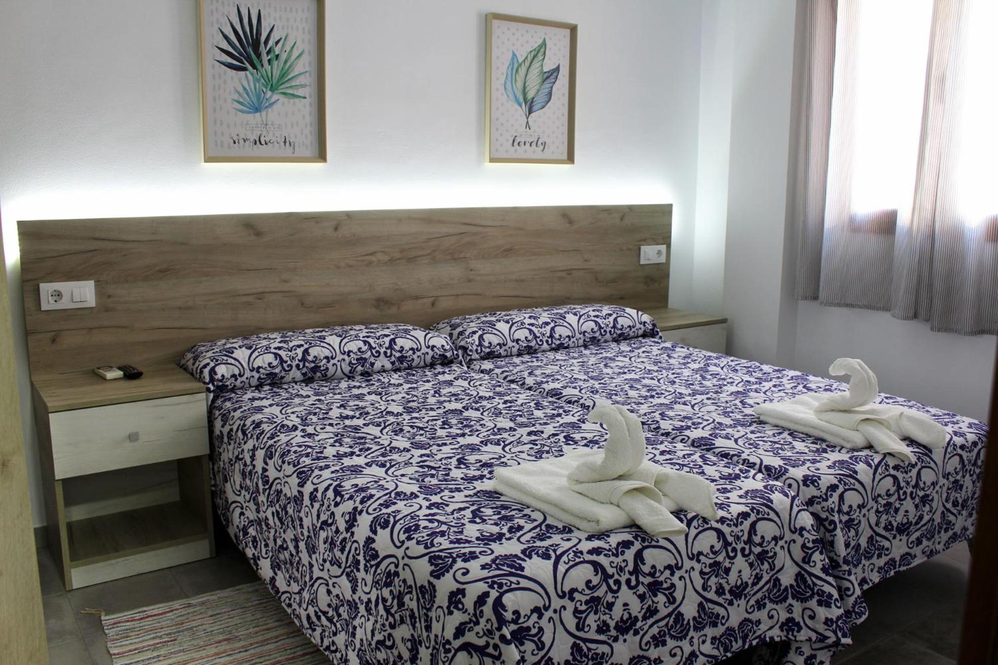 Habitación Doble o con Dos Camas con Baño Privado